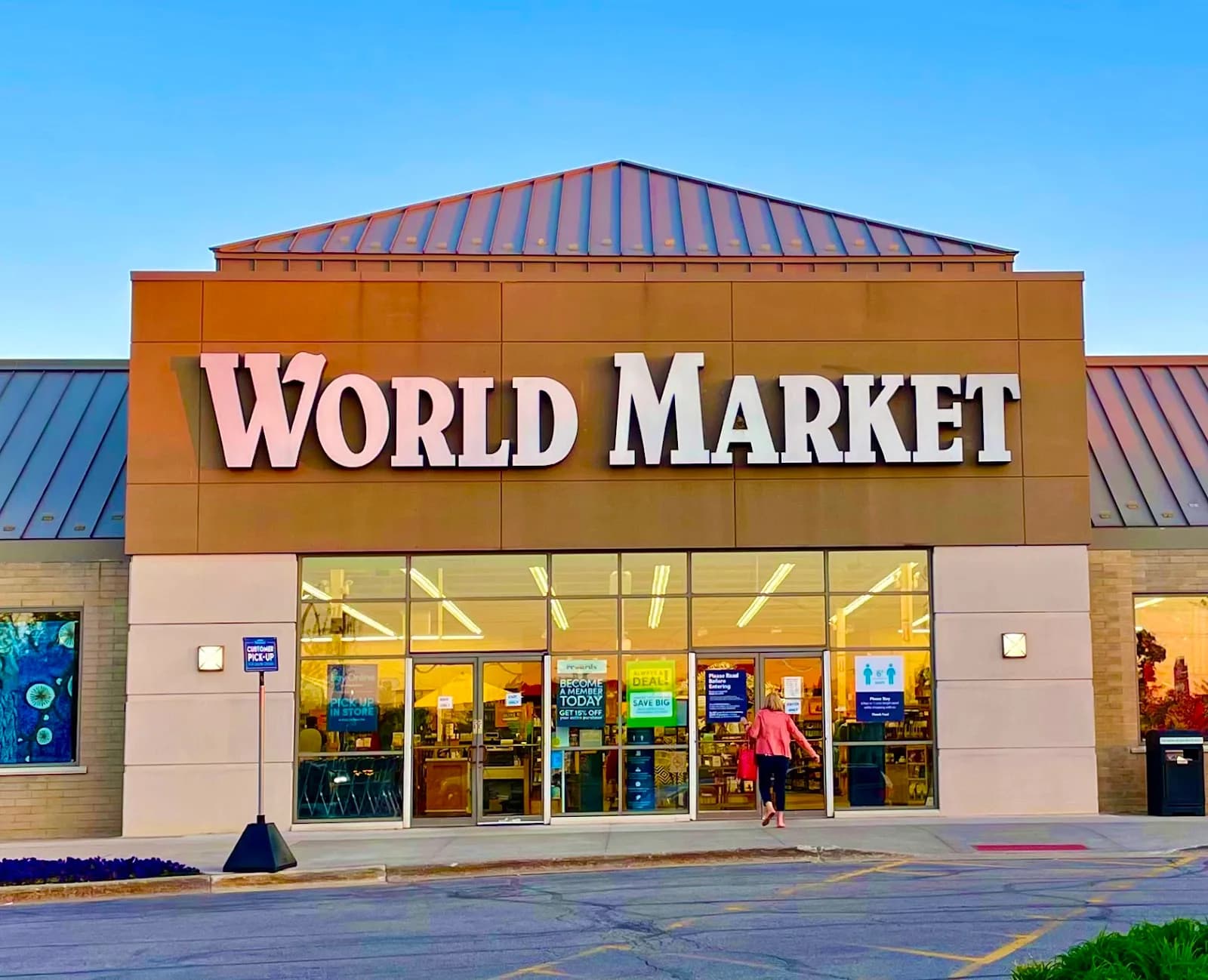 World Market photo 1