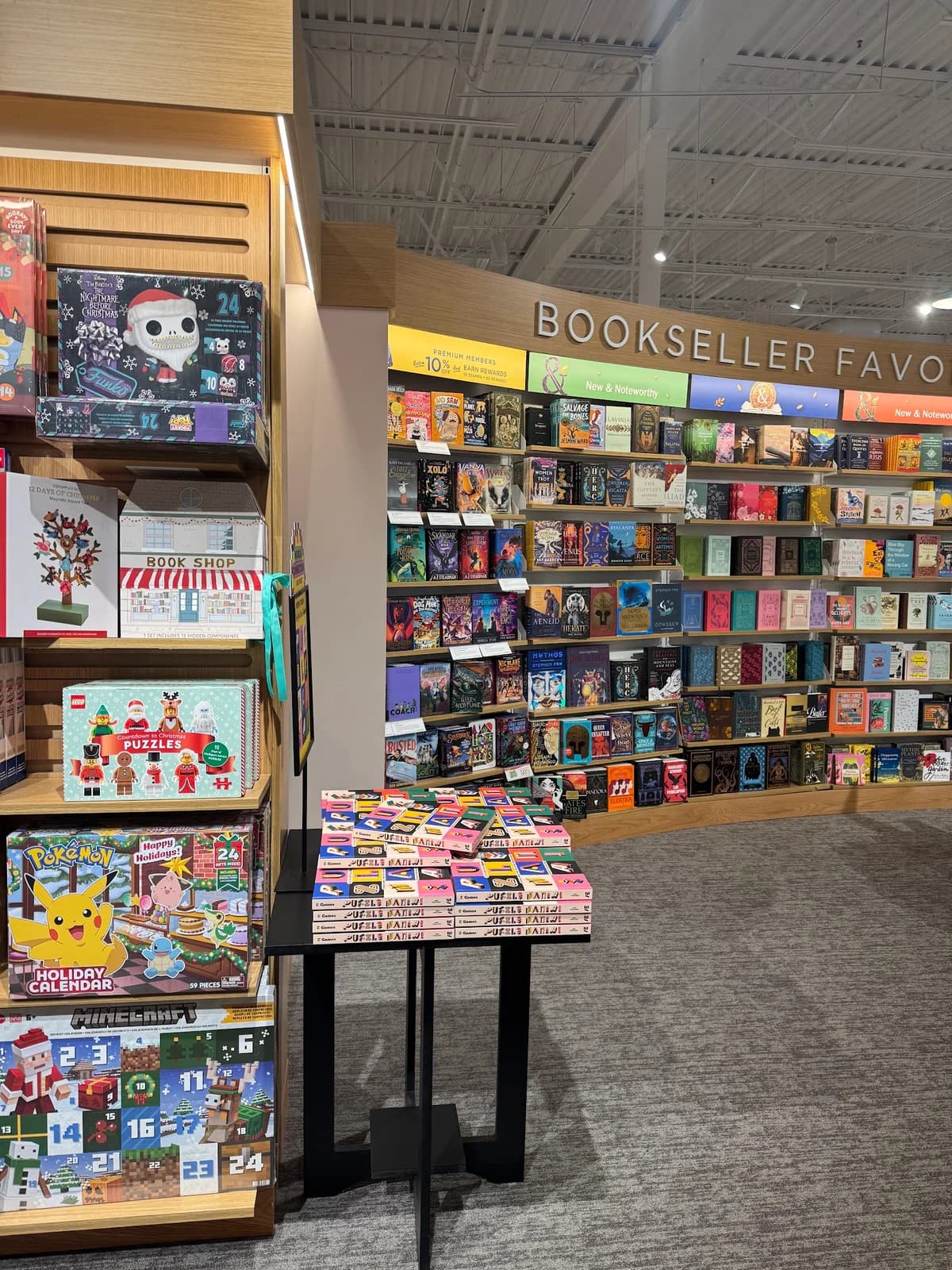 Barnes & Noble photo 4