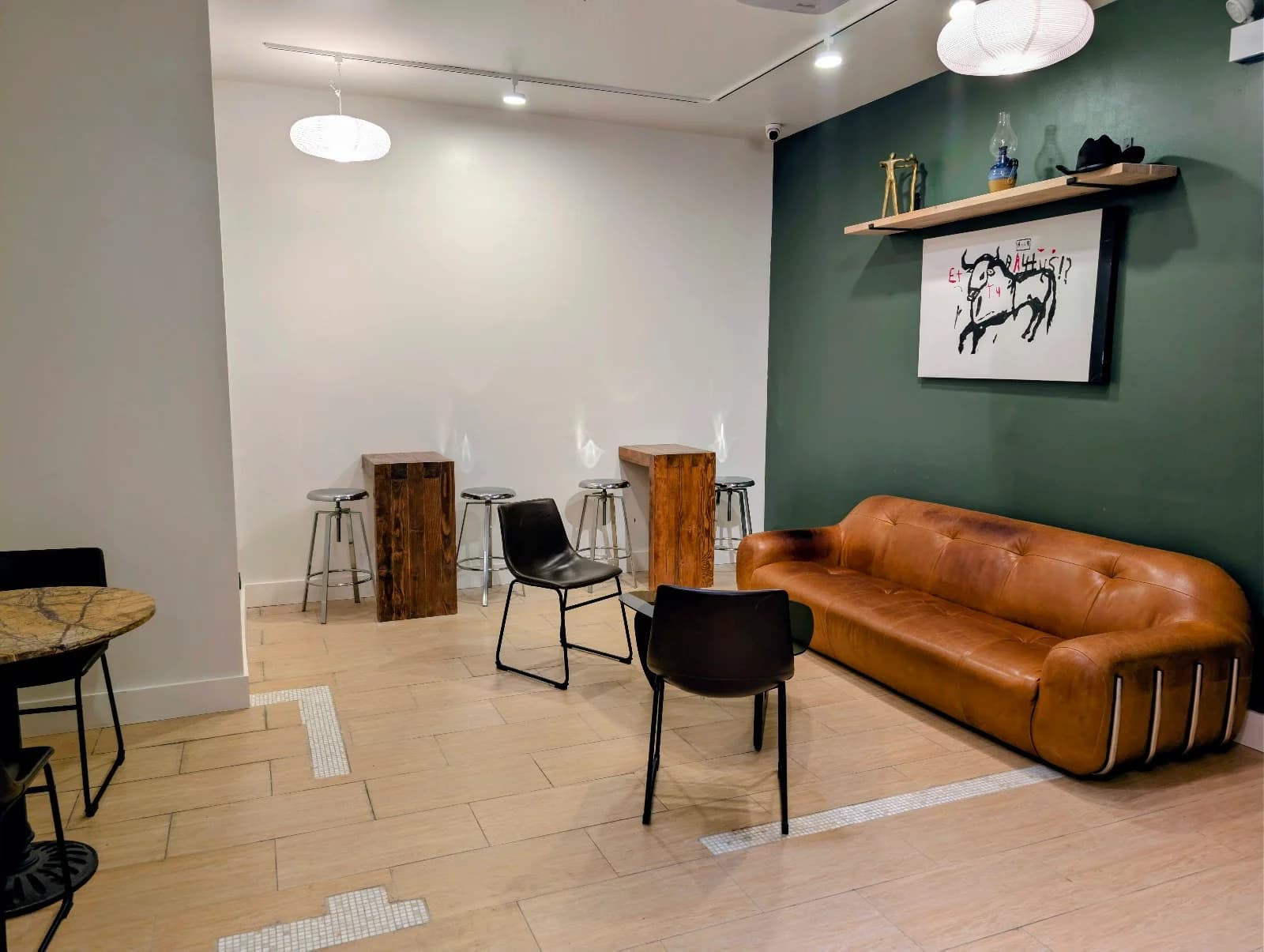 Paper Tiger Cafe photo 3