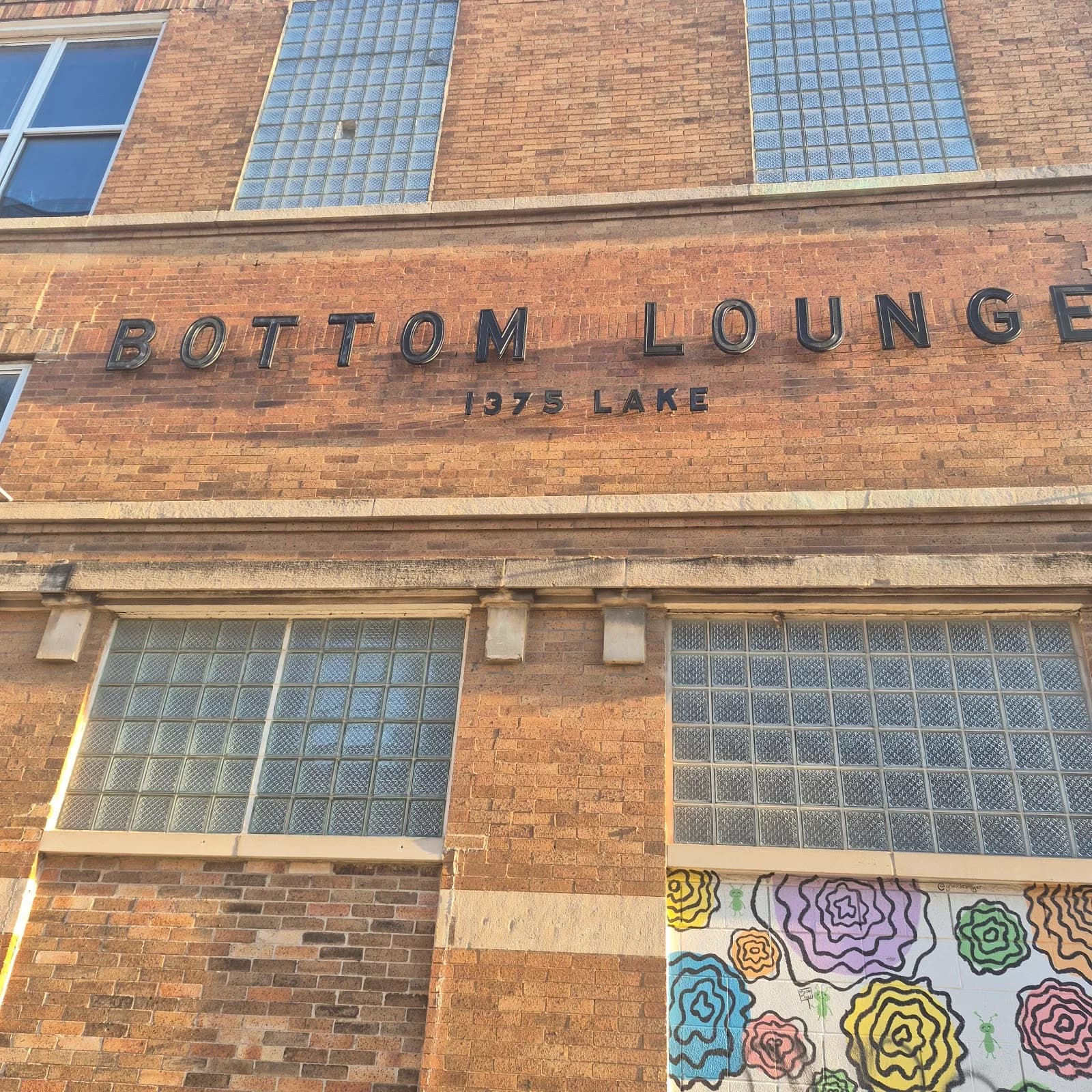 Bottom Lounge photo 10