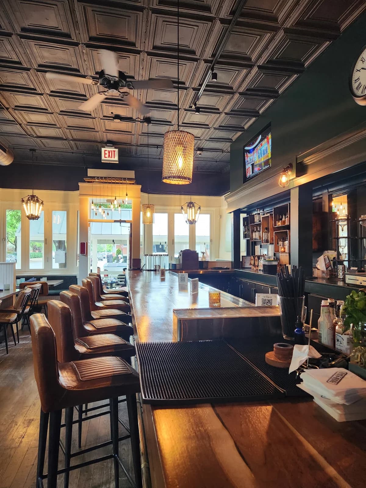 Farm Bar Lakeview photo 1