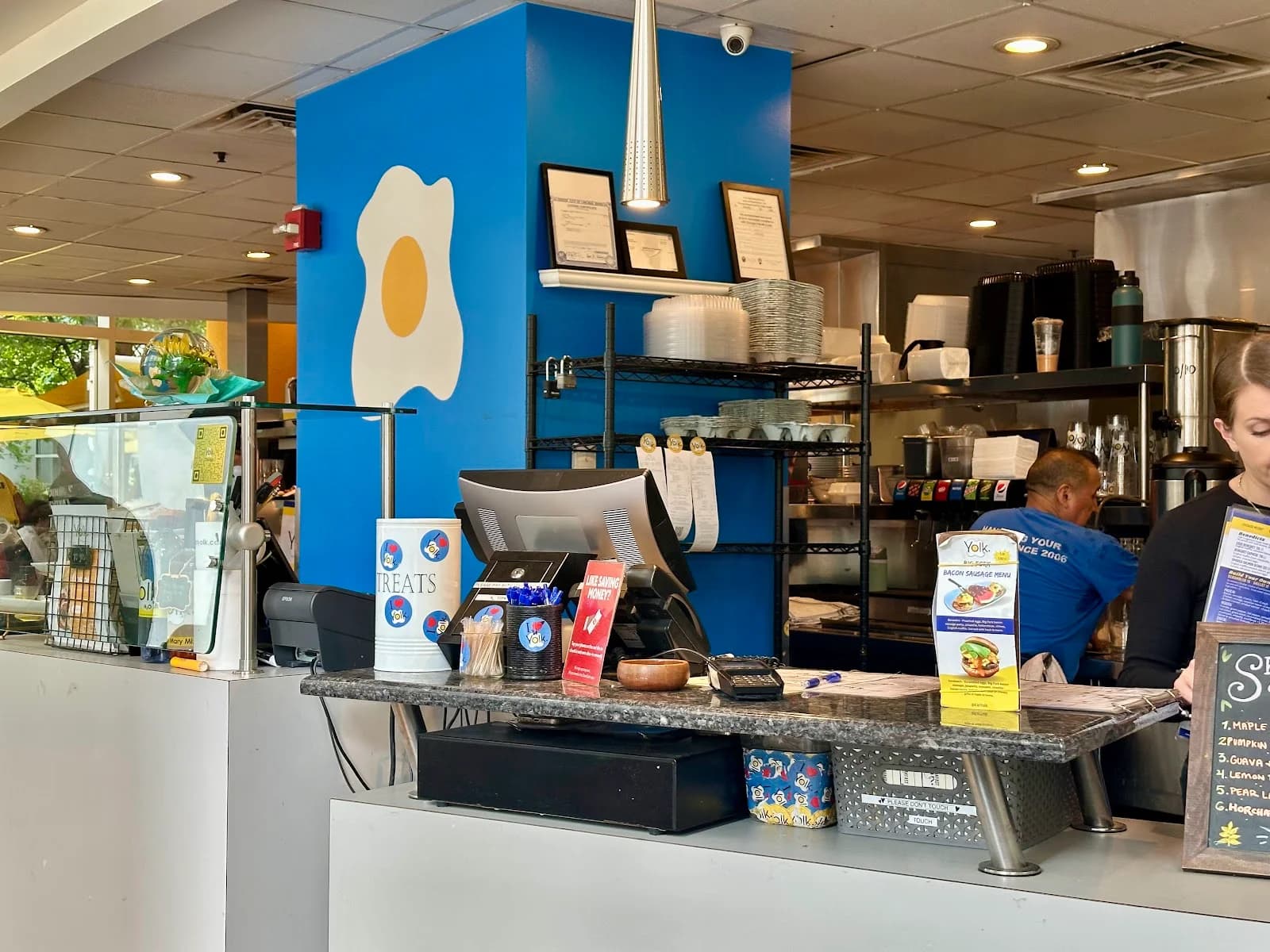 Yolk - Streeterville photo 4