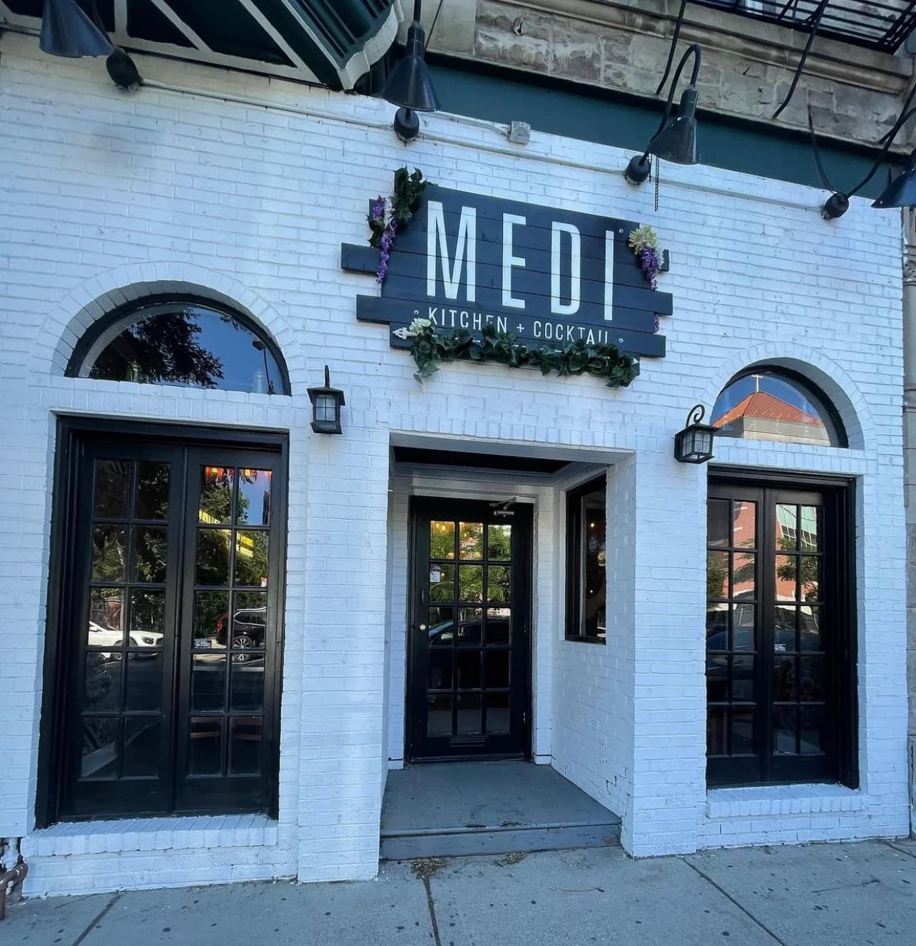 Medi Kitchen & Cocktail photo 3