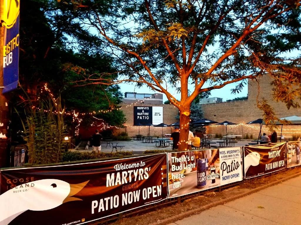 Martyrs' photo 3