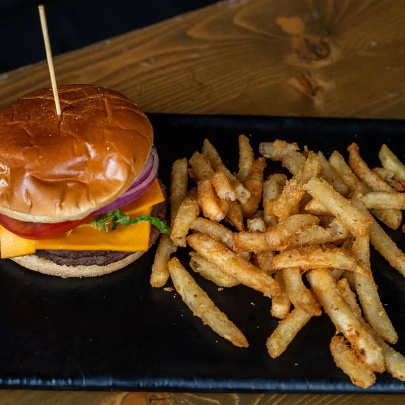 DSTRKT Bar & Grill photo 9