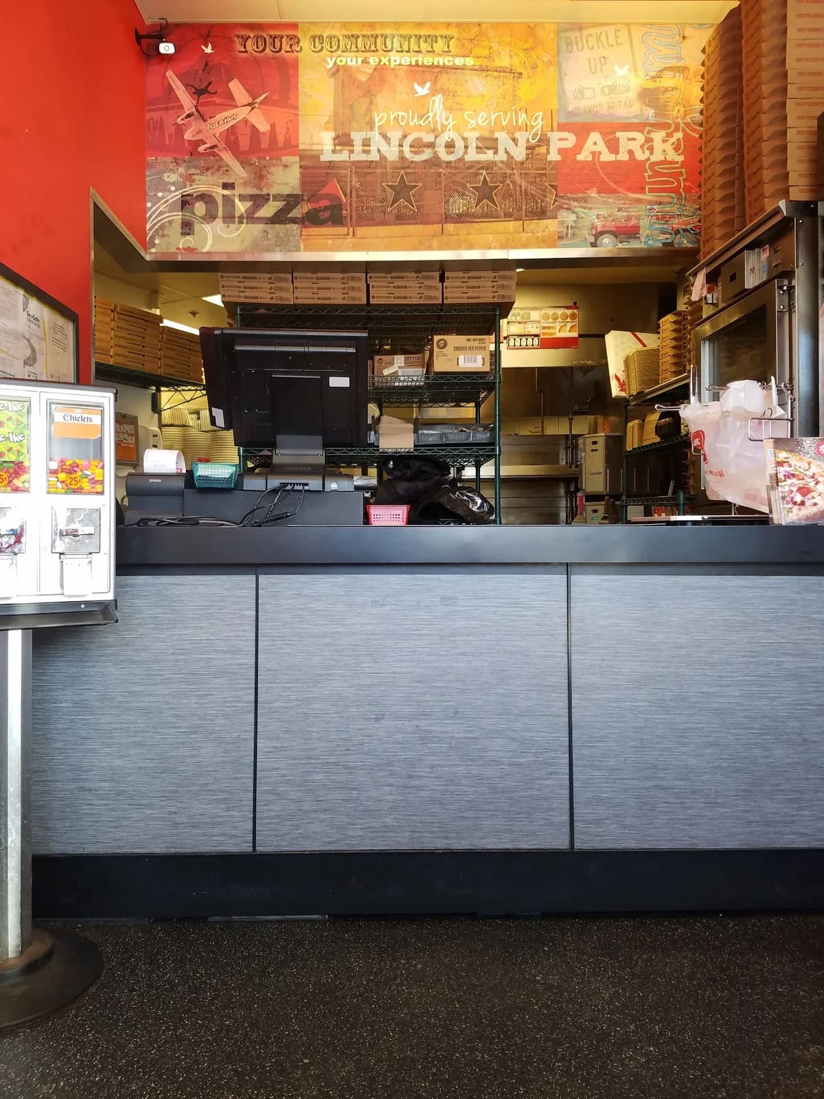 Pizza Hut photo 1