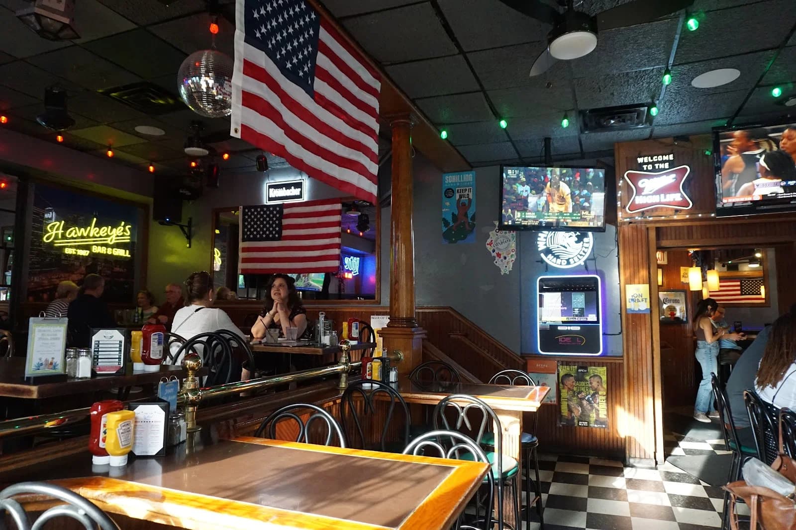 Hawkeye’s Bar & Grill photo 1