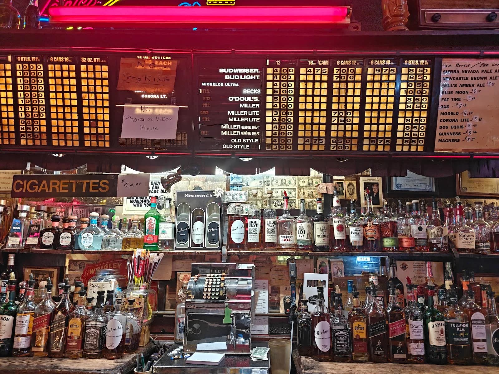 Richard's Bar photo 1