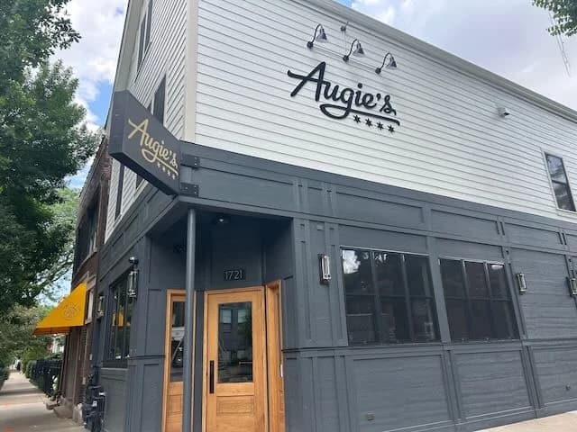Augie's photo 4