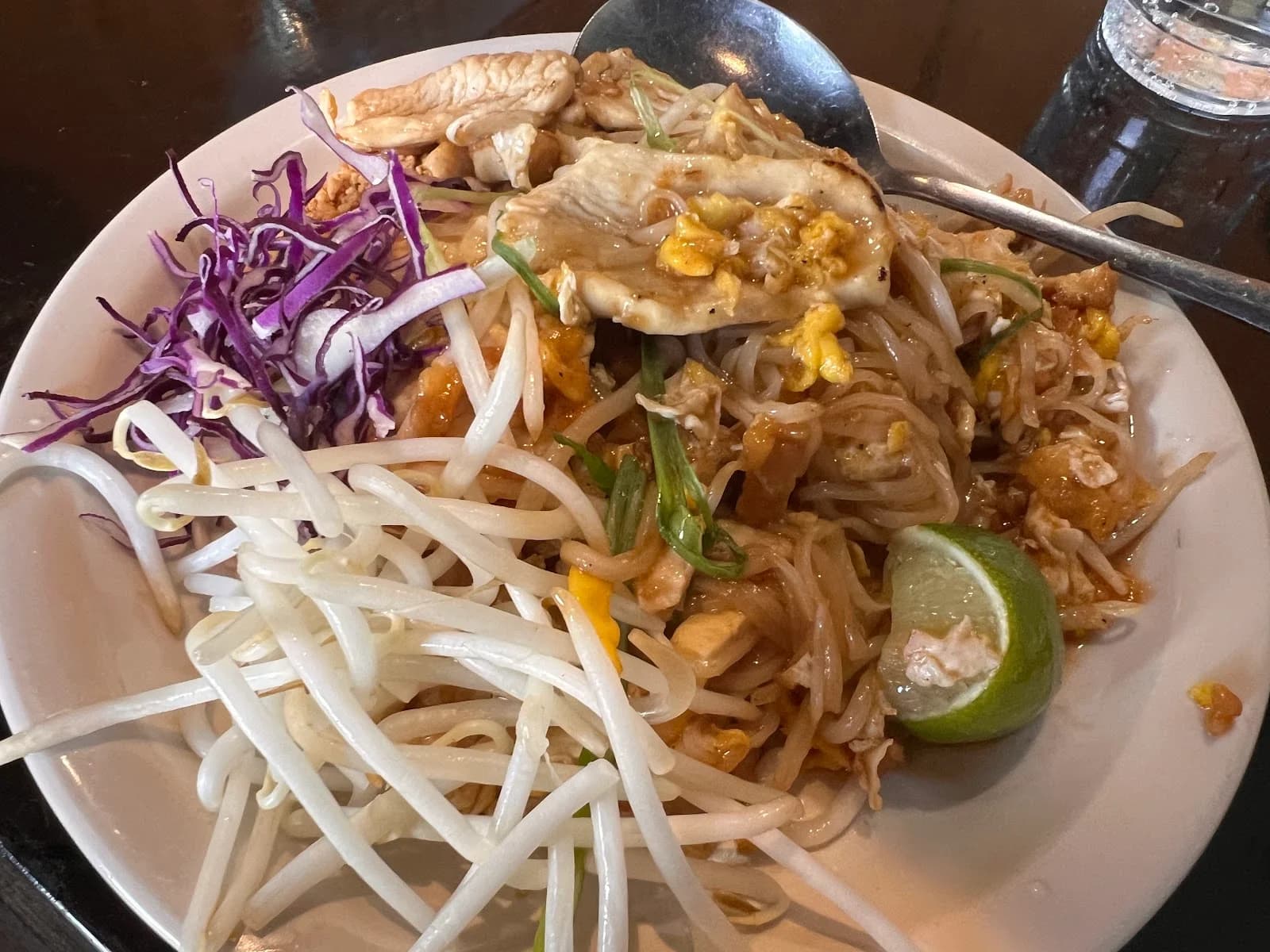 Bai Tong Thai Restaurant photo 4