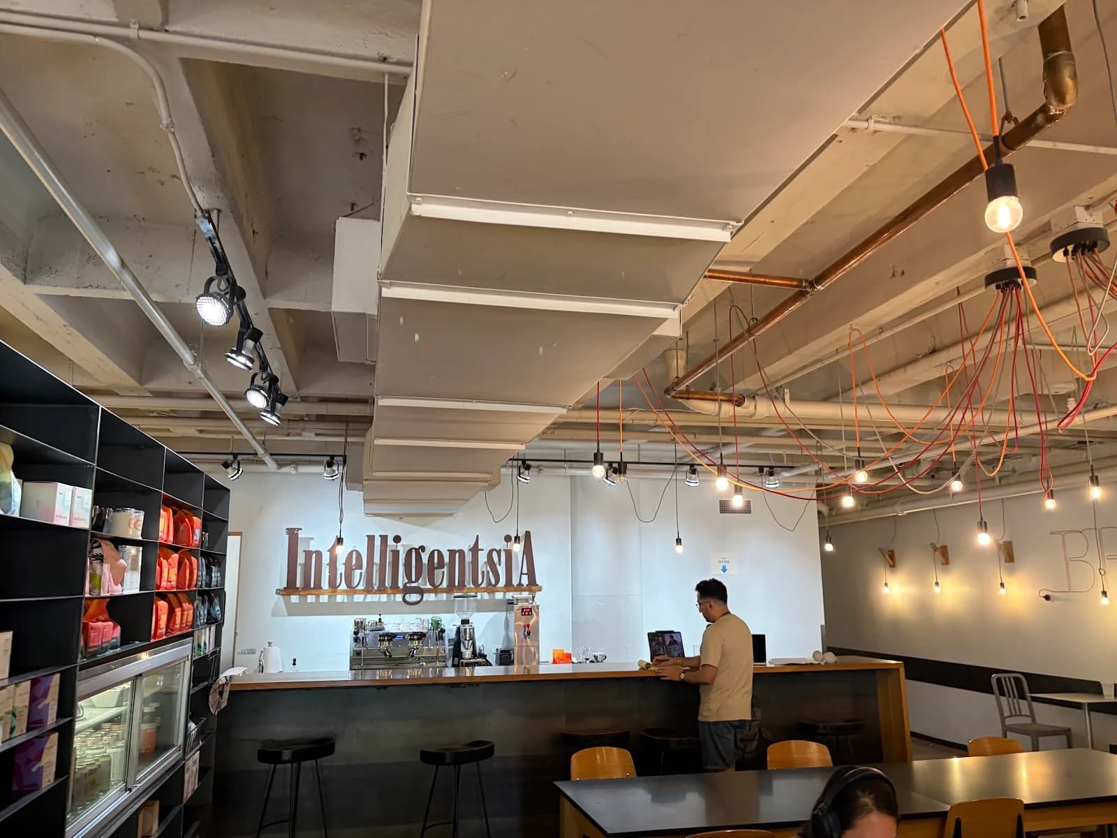 Intelligentsia Coffee Broadway Coffeebar photo 2