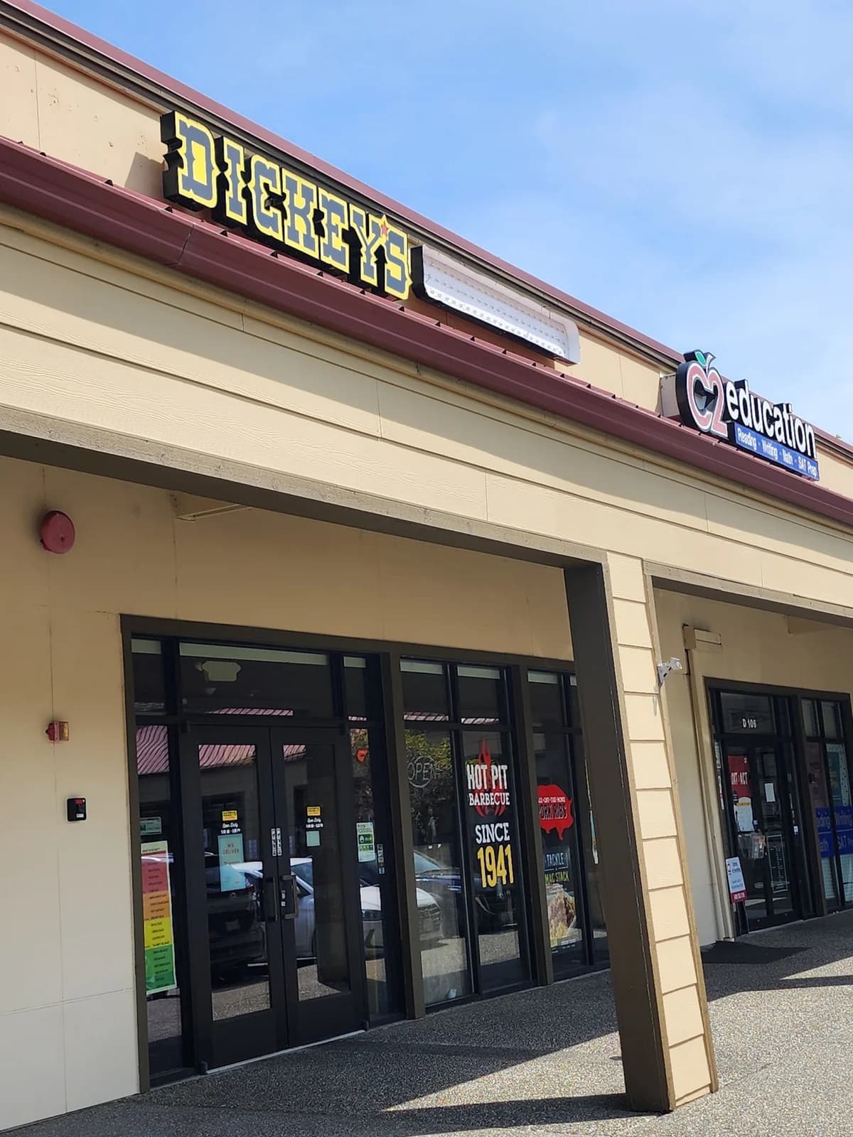 Dickey's Barbecue Pit photo 4