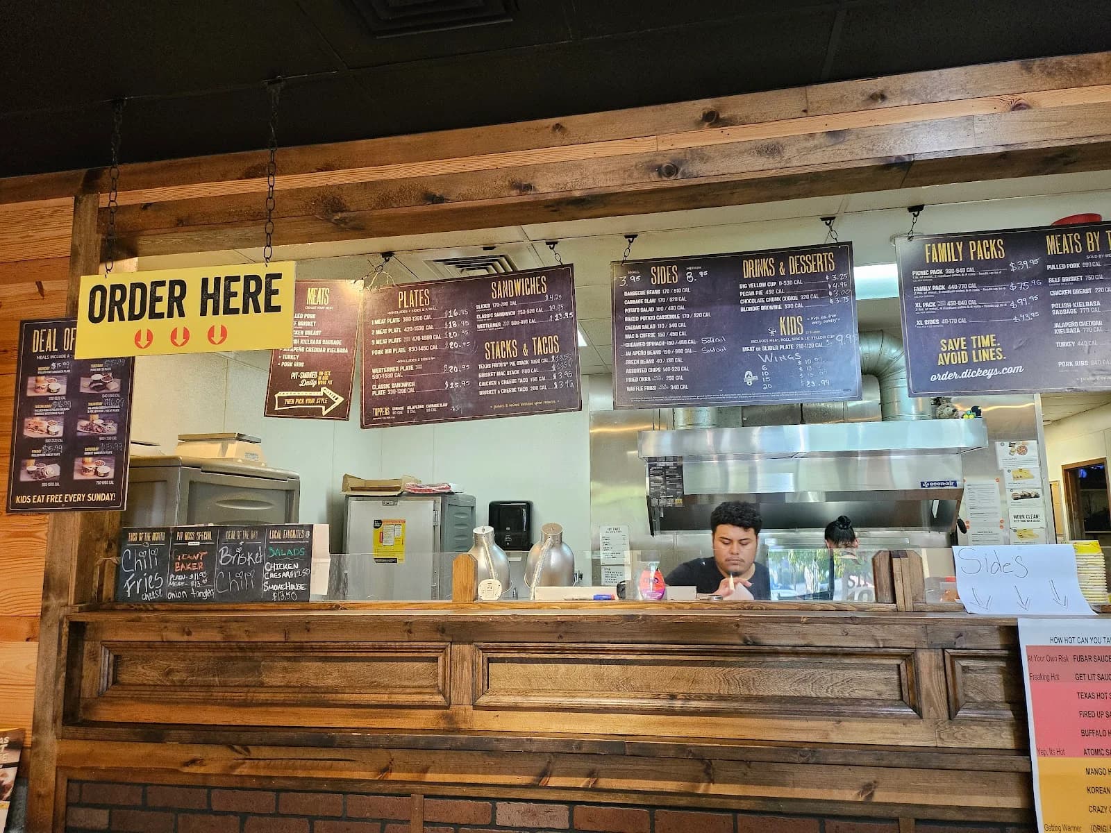 Dickey's Barbecue Pit photo 2