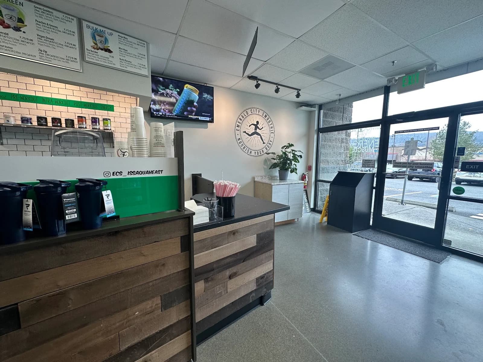Emerald City Smoothie photo 3