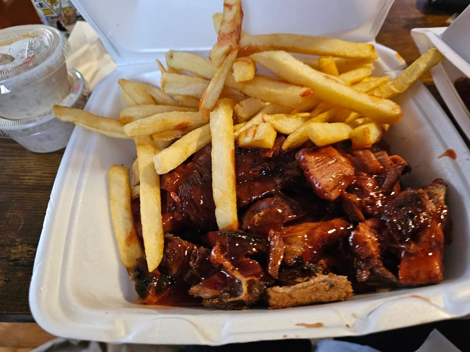 Uptown Pizza & Barbecue Restaurant photo 8