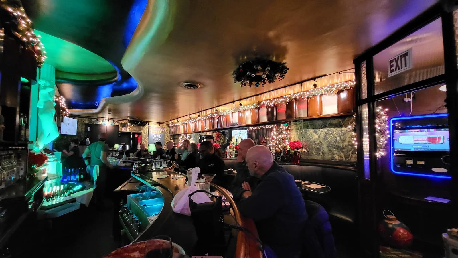 Gino's North photo 1