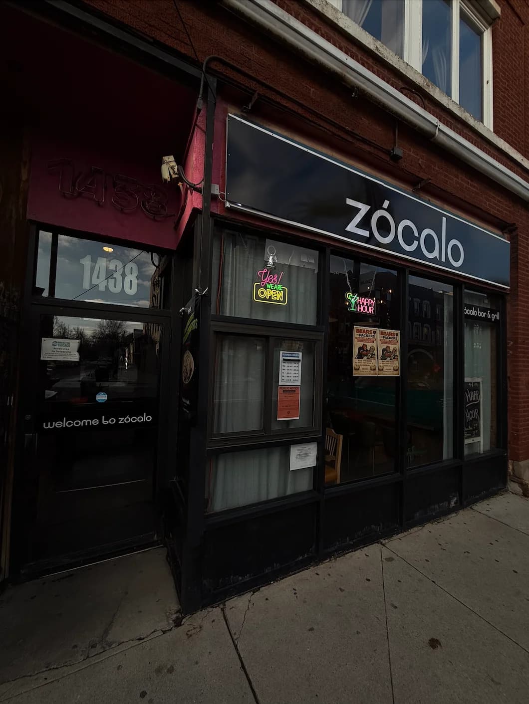 Zócalo Bar & Grill photo 3