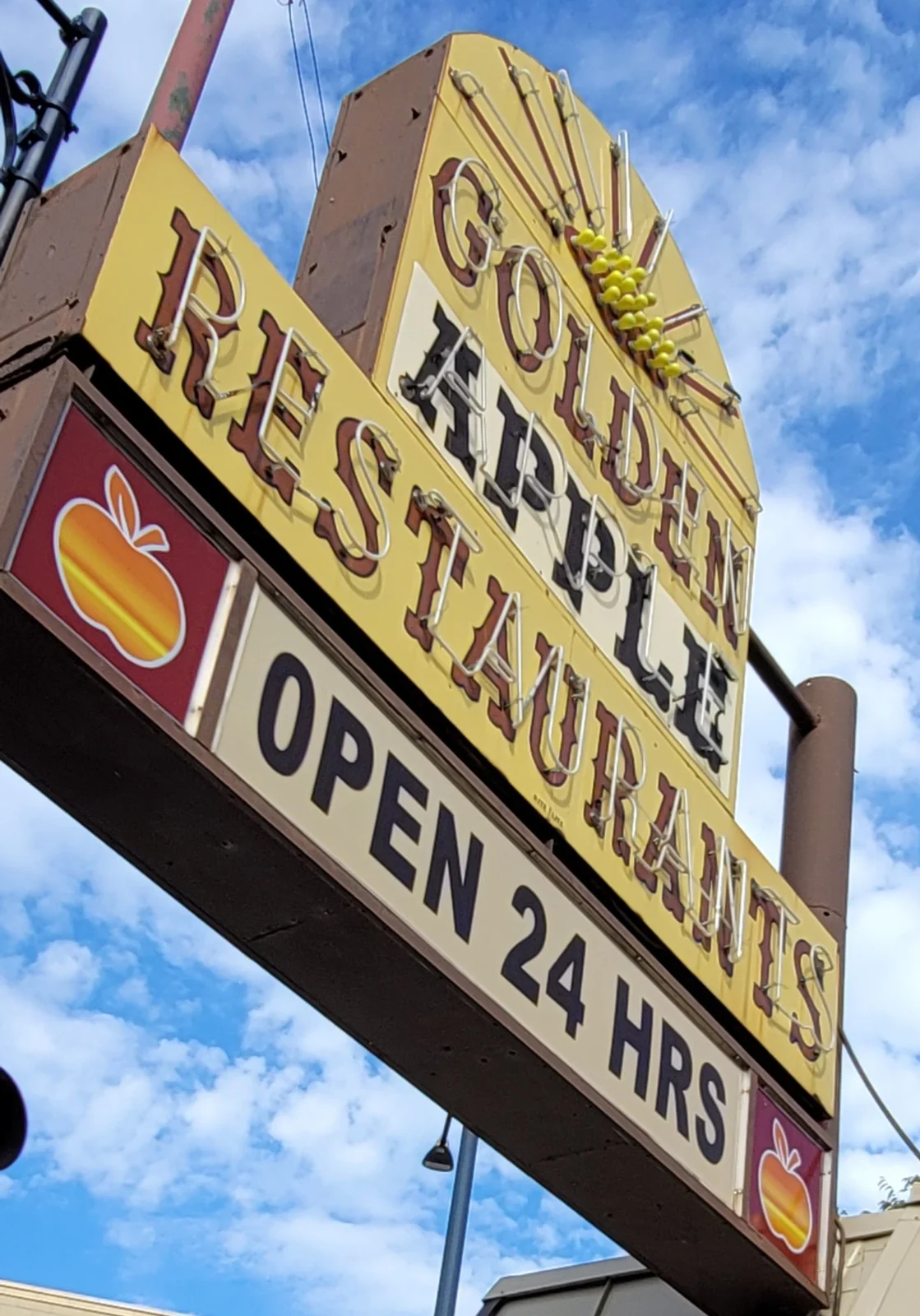 Golden Apple Grille & Breakfast House photo 2