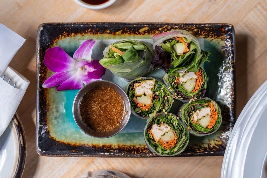 Kin Sushi & Thai Cuisine photo 3