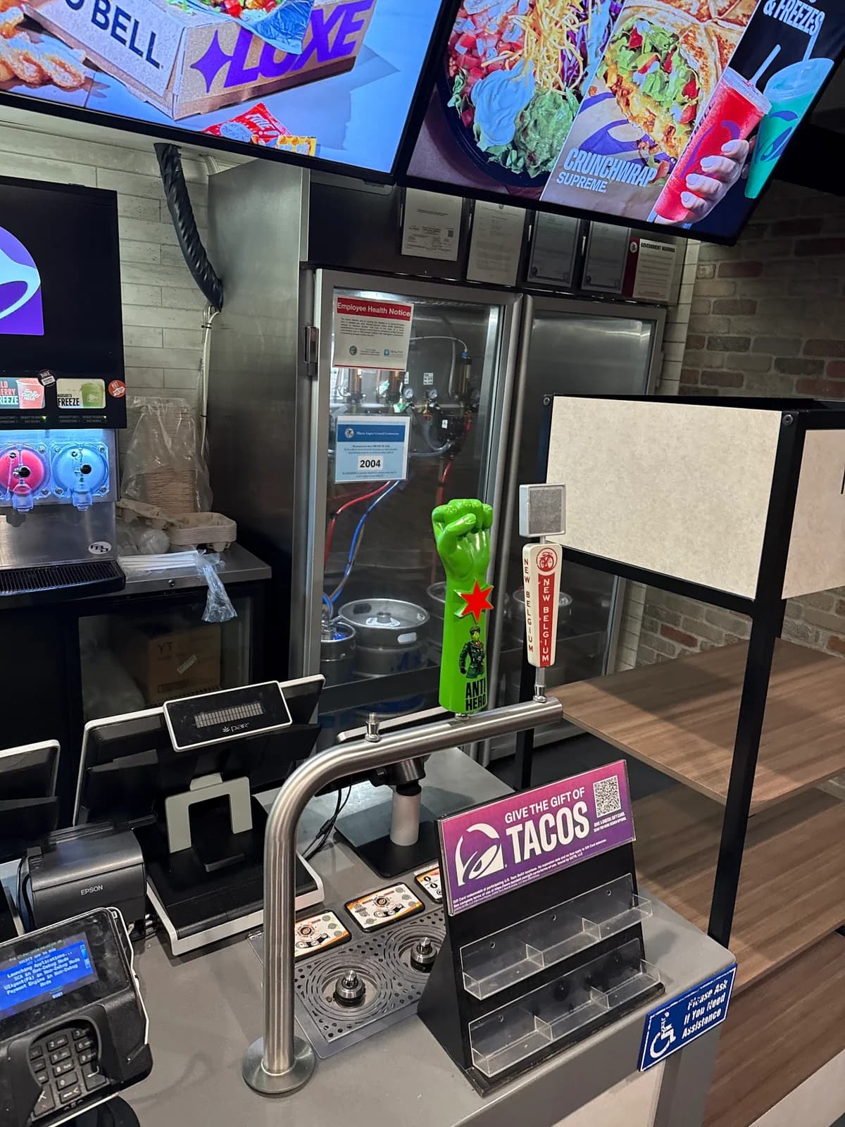 Taco Bell Cantina Cantina photo 3