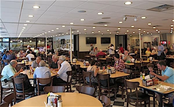 Manny’s Cafeteria & Delicatessen photo 4