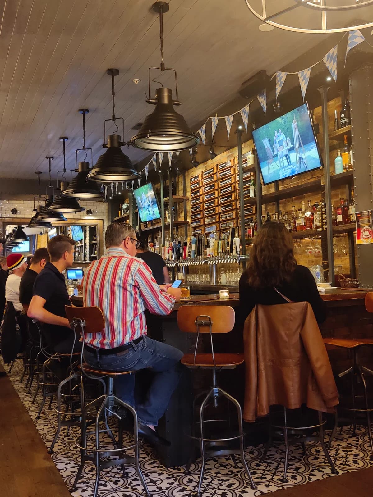 Centennial Crafted Beer & Eatery photo 5