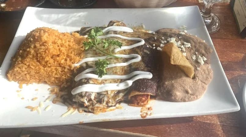 El Mariachi Restaurant photo 8
