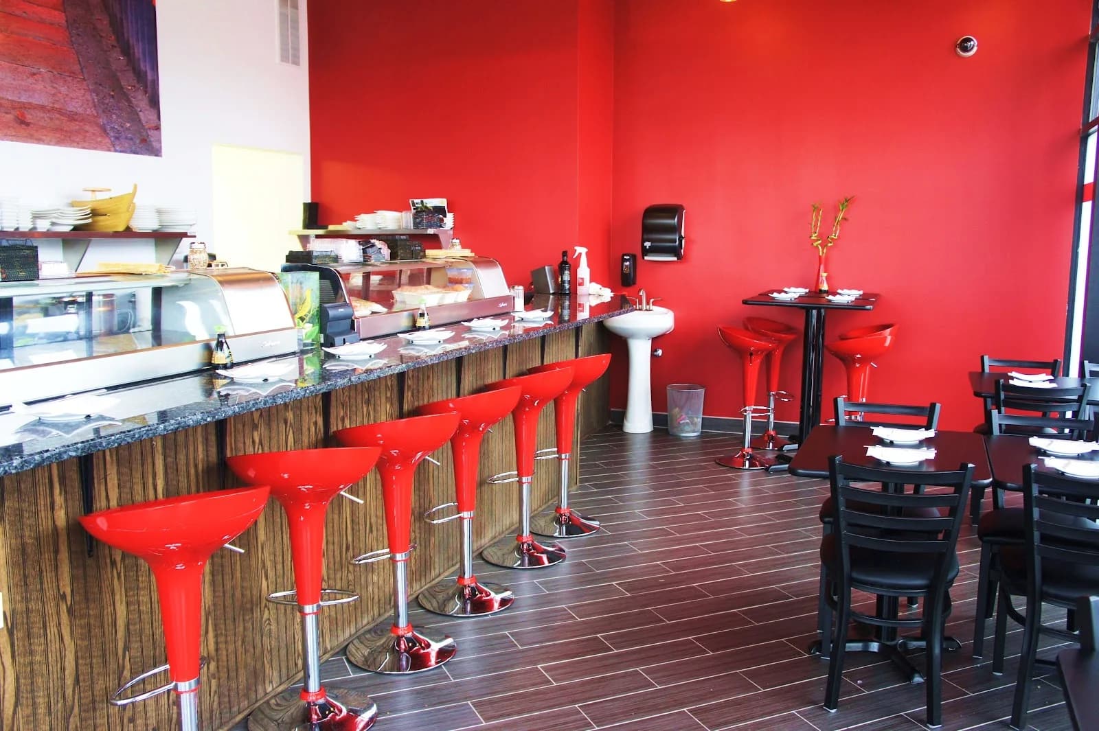 Hamachi Sushi Bar photo 1