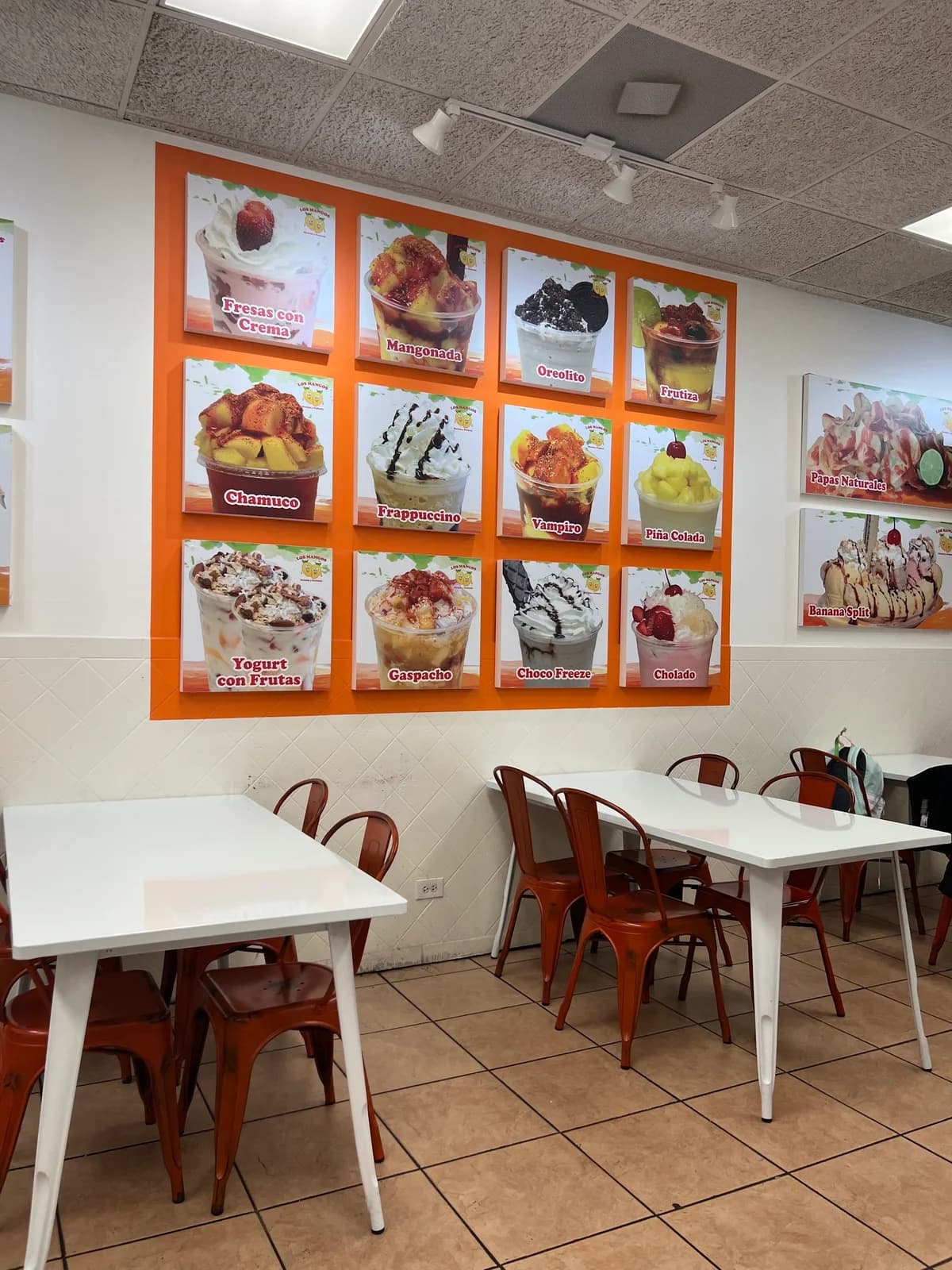 Los Mangos Neveria Y Fruteria photo 4