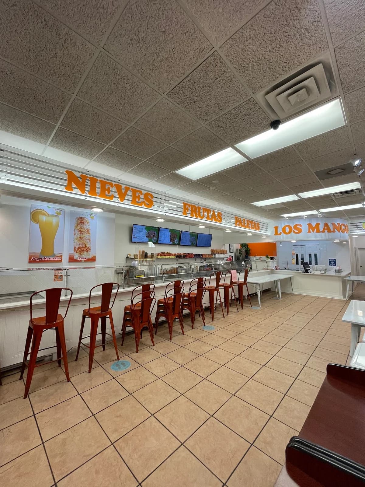 Los Mangos Neveria Y Fruteria photo 5