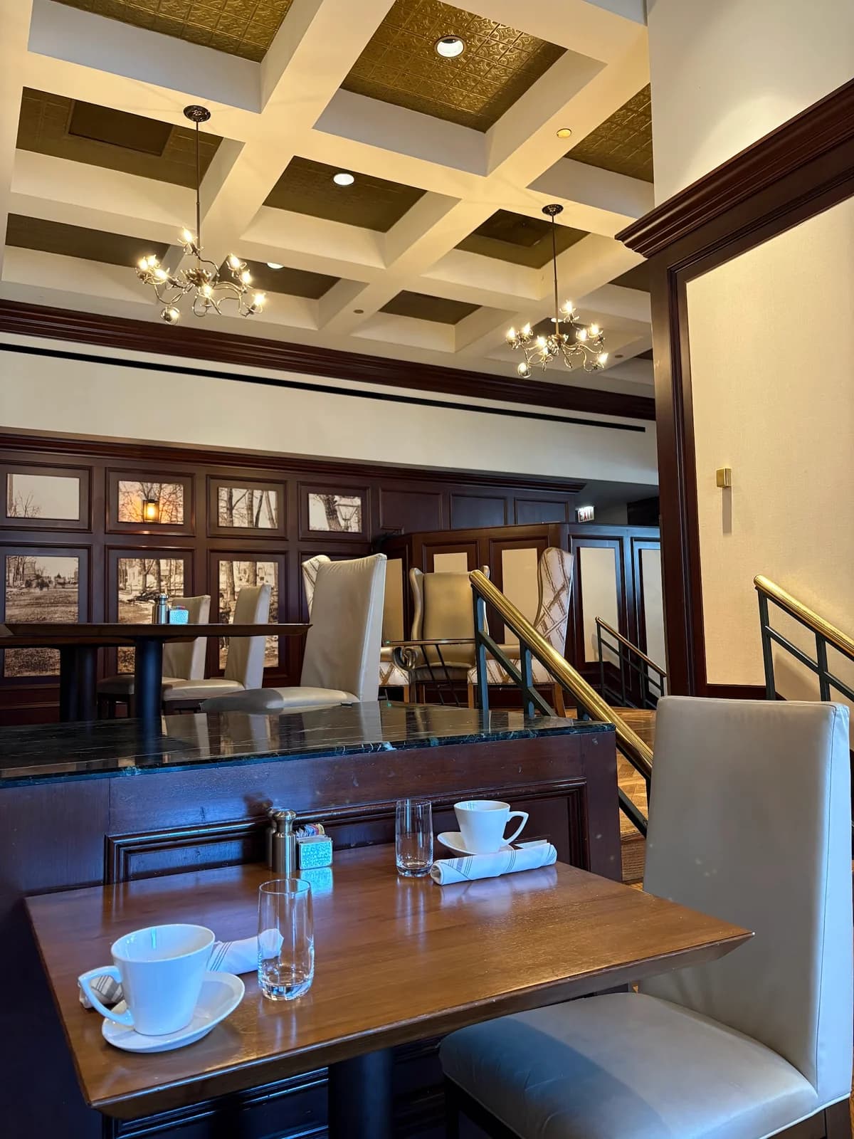 676 Restaurant & Bar photo 2