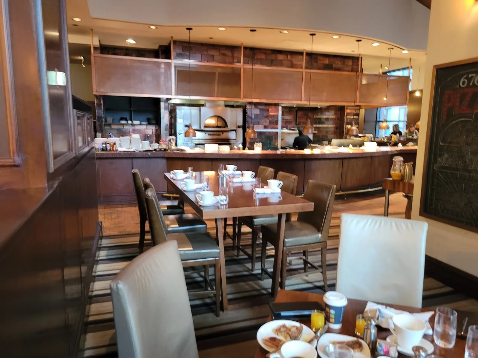 676 Restaurant & Bar photo 3