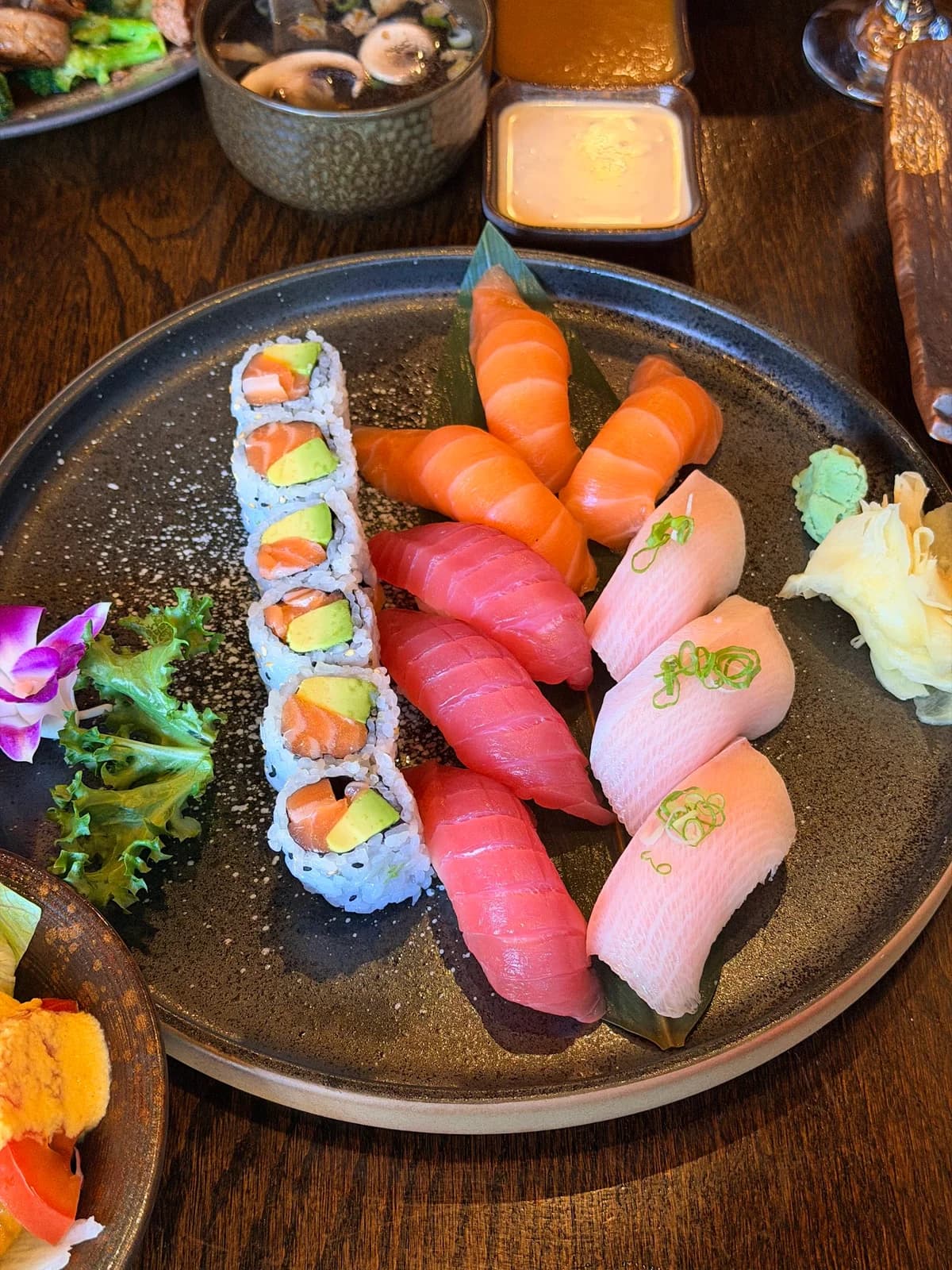 Sumo Sushi and Hibachi photo 2