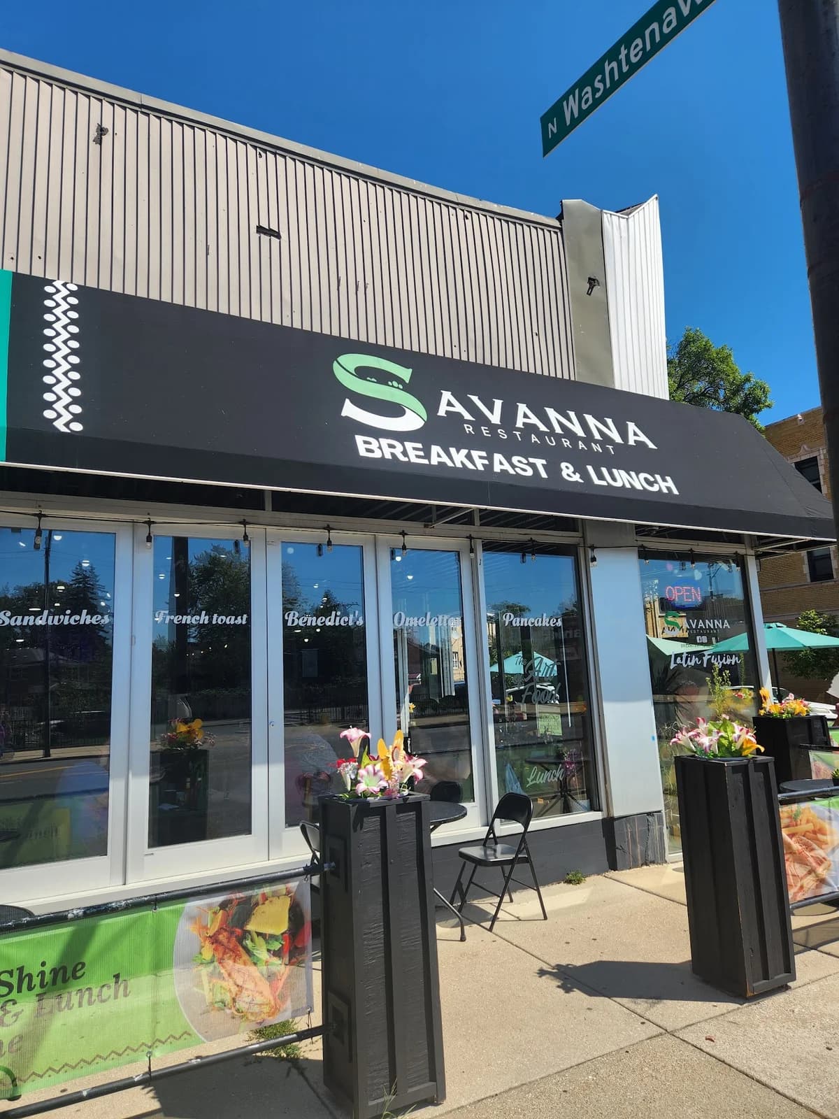 Savanna Restaurant Breakfast & Lunch West Ridge photo 2