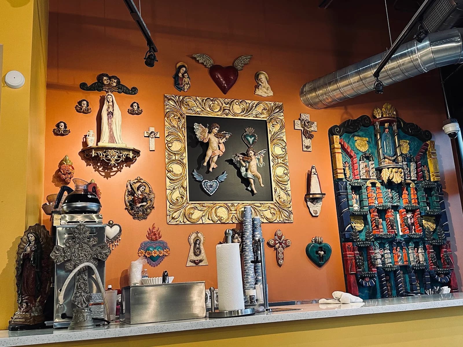 La Catedral Cafe - North Lawndale photo 3