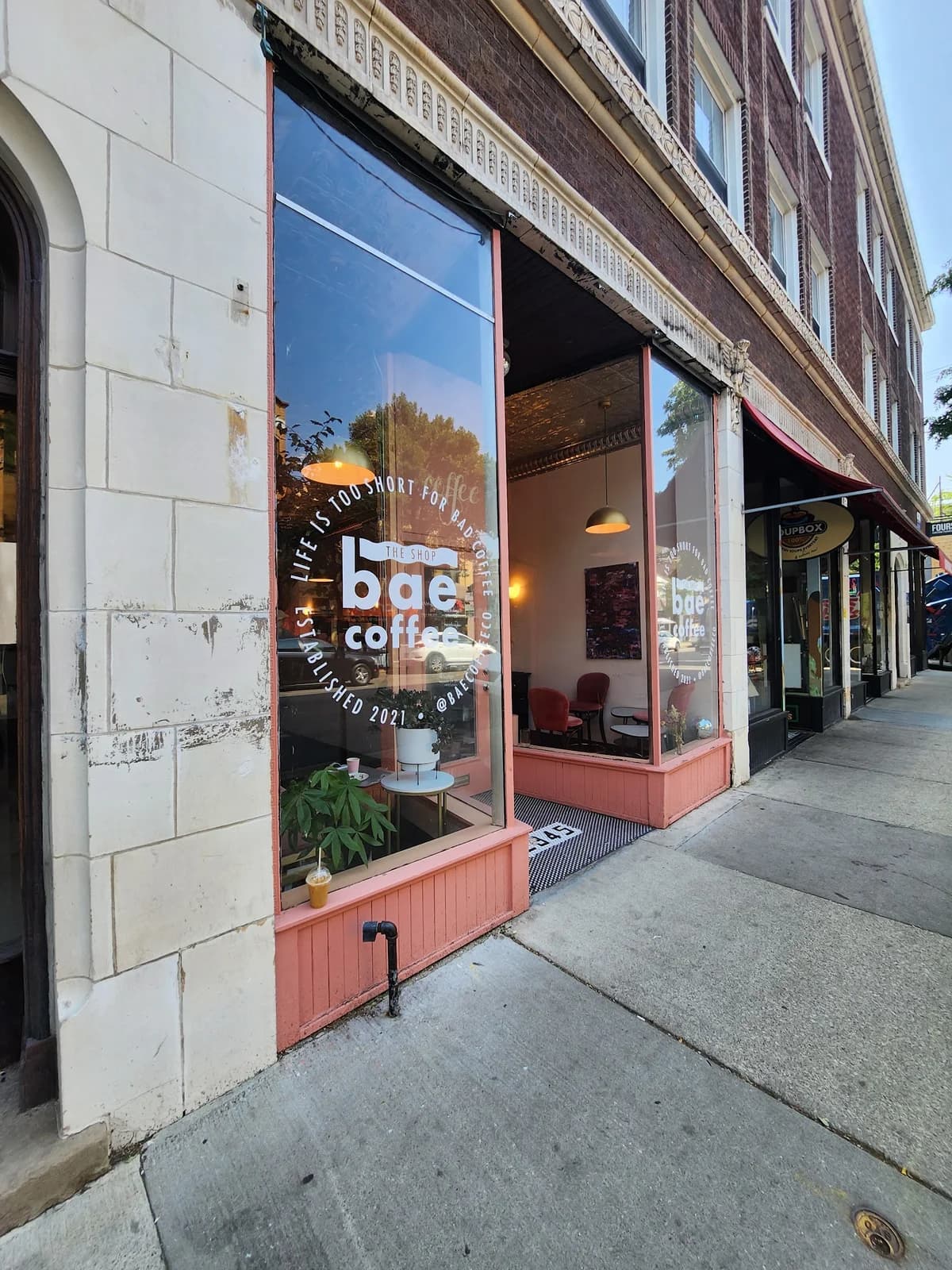 Owens Famous Coffee & Provisions photo 4