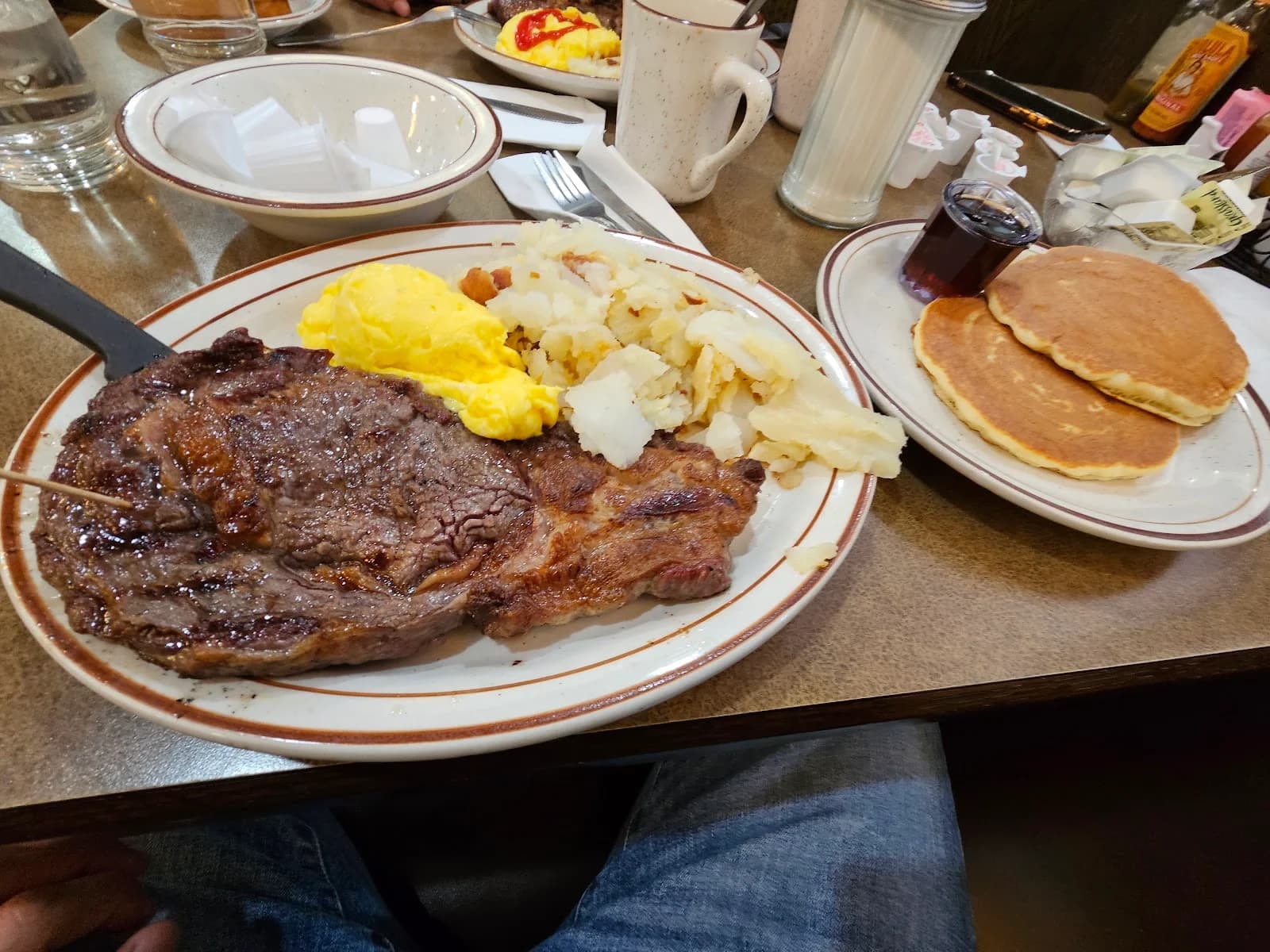 Huck Finn Restaurant photo 6