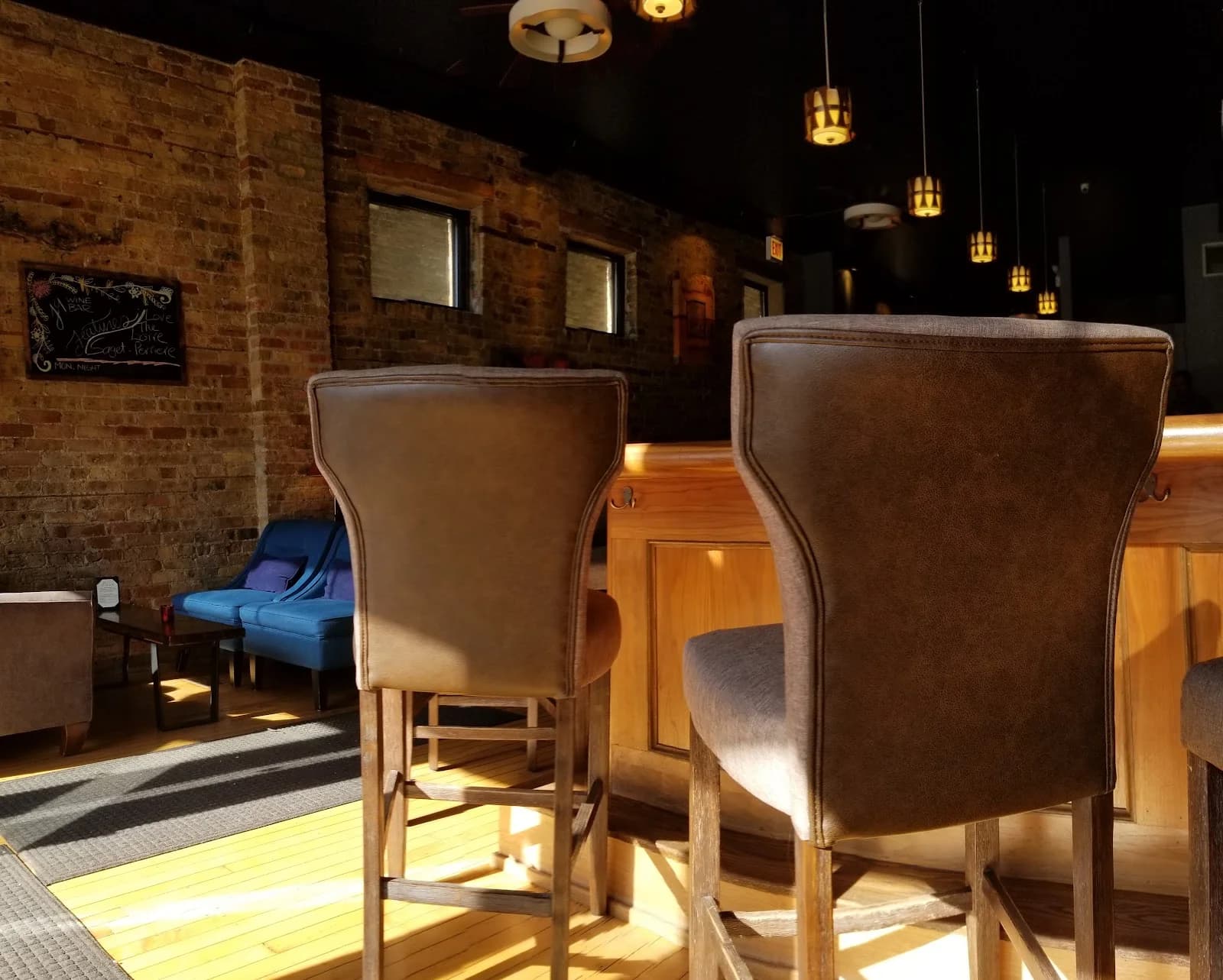 J9 Wine Bar photo 4
