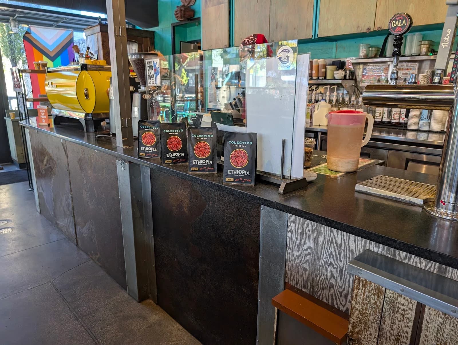 Colectivo Coffee Logan Square photo 4
