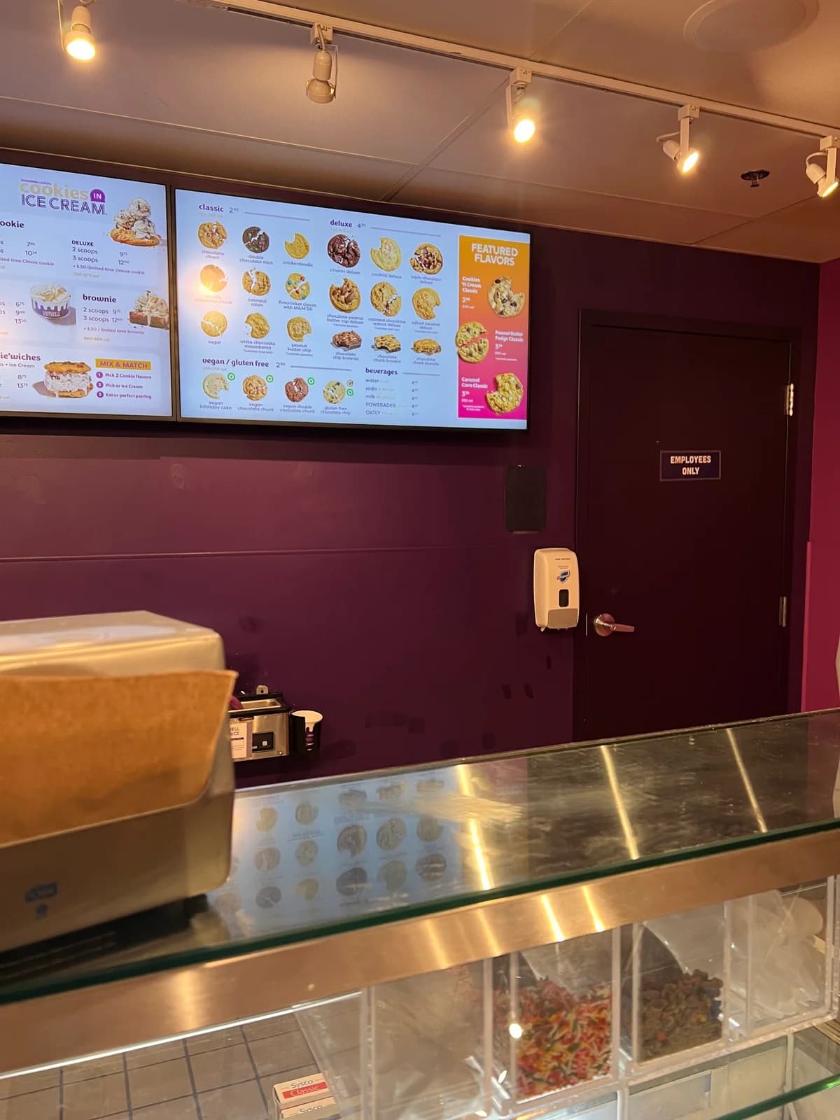 Insomnia Cookies photo 9
