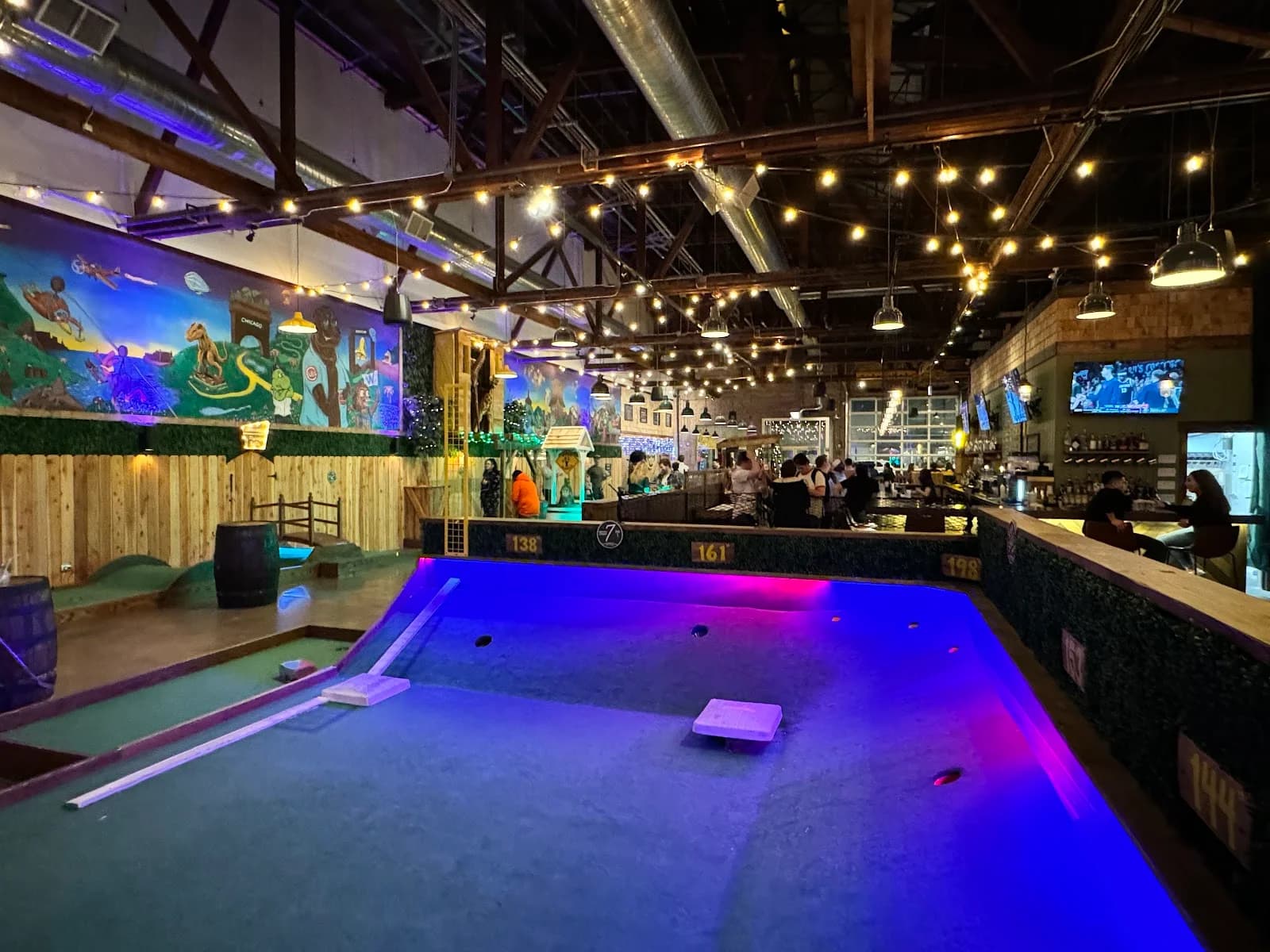 Big Mini Putt Club photo 2