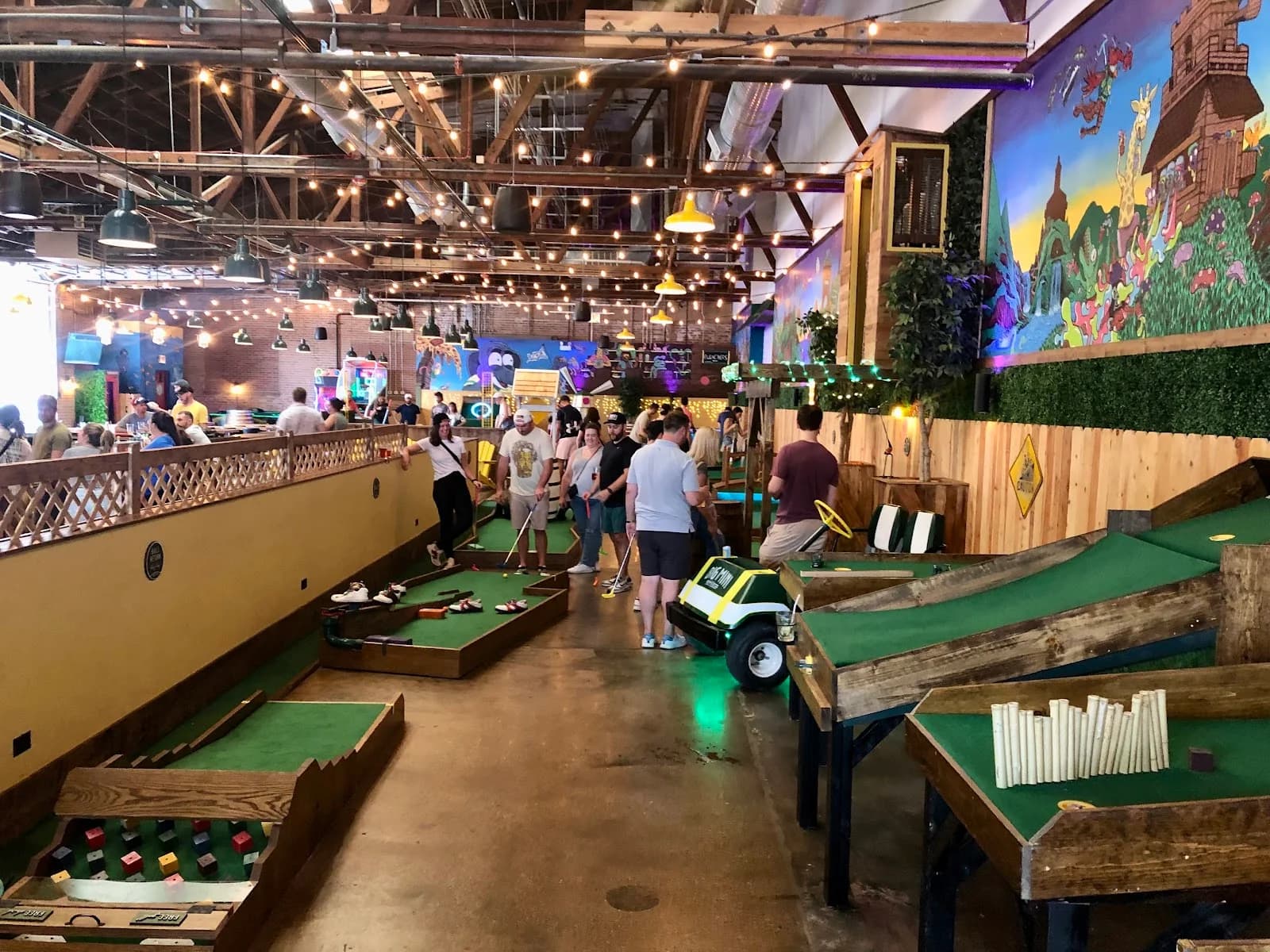 Big Mini Putt Club photo 1