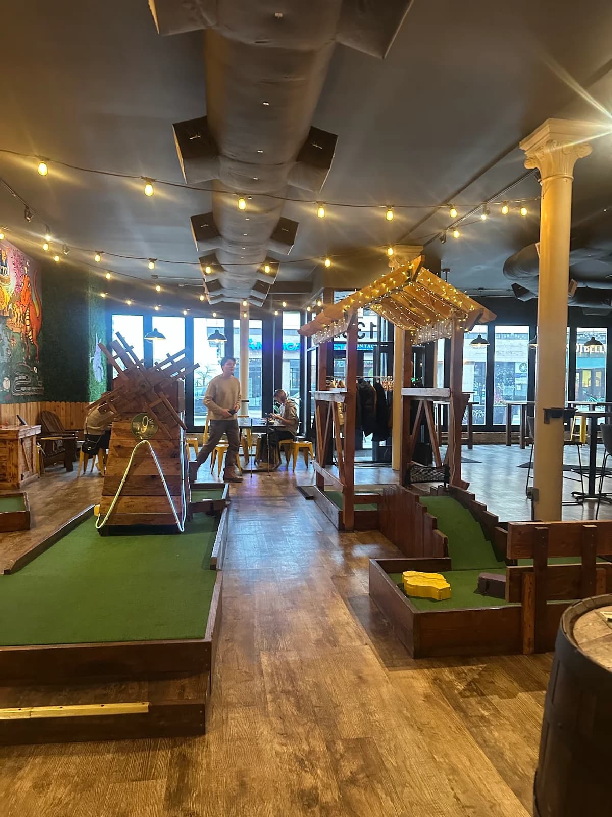 Big Mini Putt Club photo 2