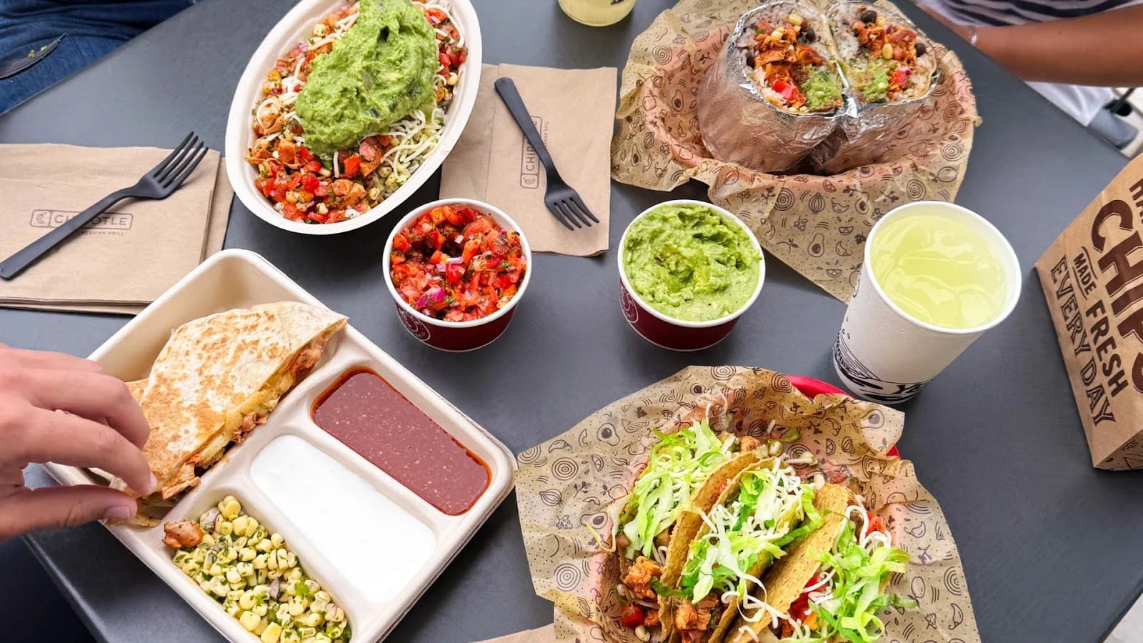 Chipotle Mexican Grill photo 5