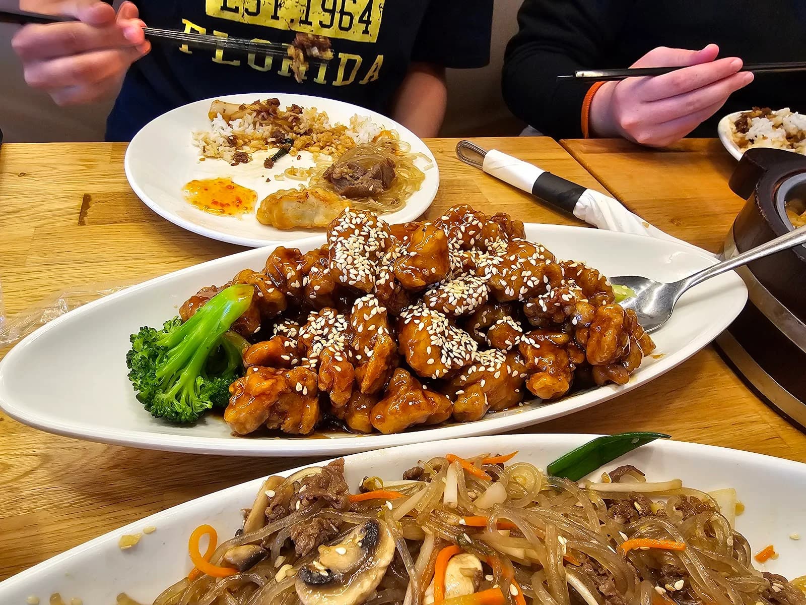 Joy Yee Noodle Roscoe photo 8