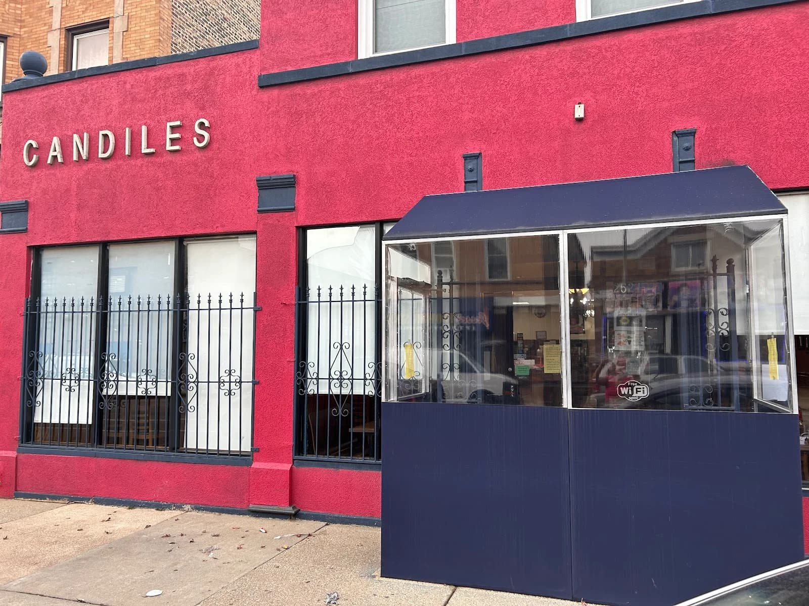 Los Candiles Restaurant photo 3