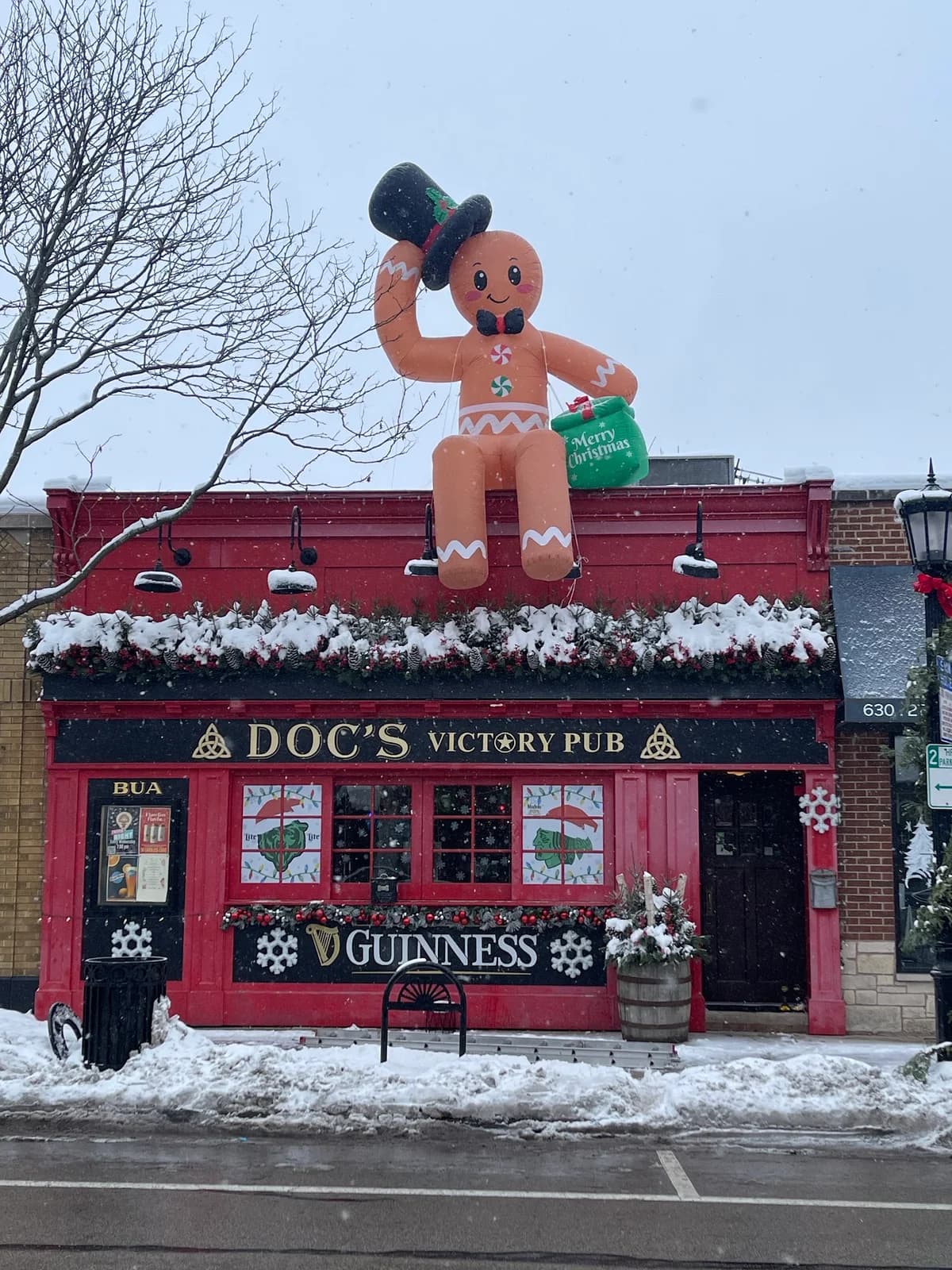 Doc's Victory Pub photo 3