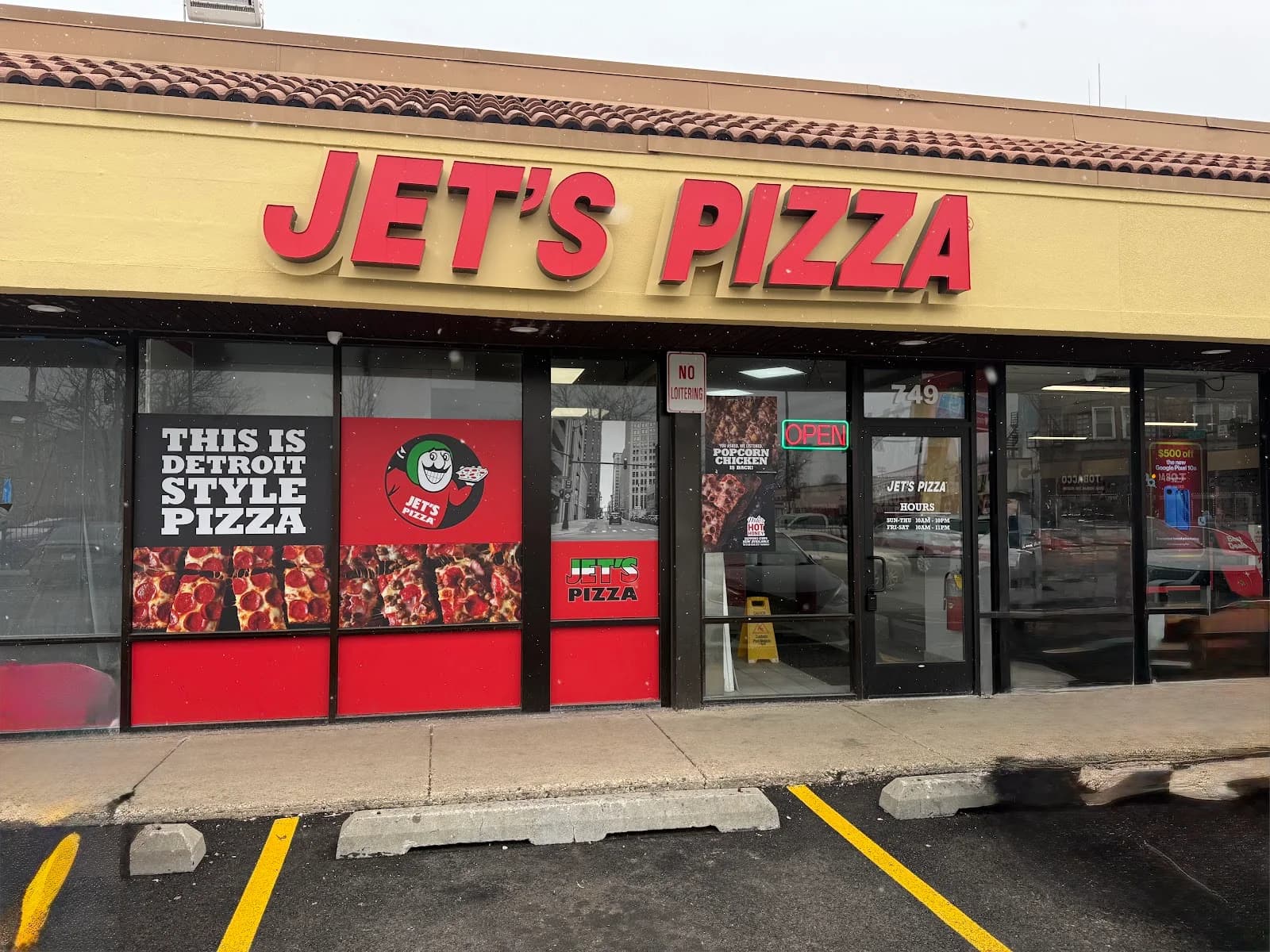 Jet's Pizza photo 2