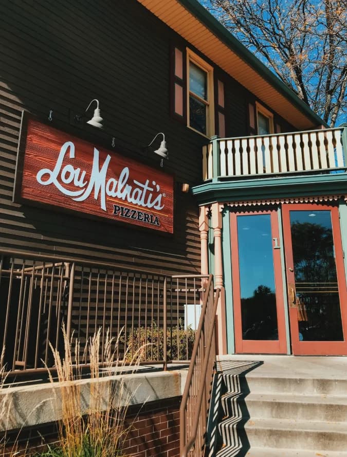 Lou Malnati's Pizzeria photo 3