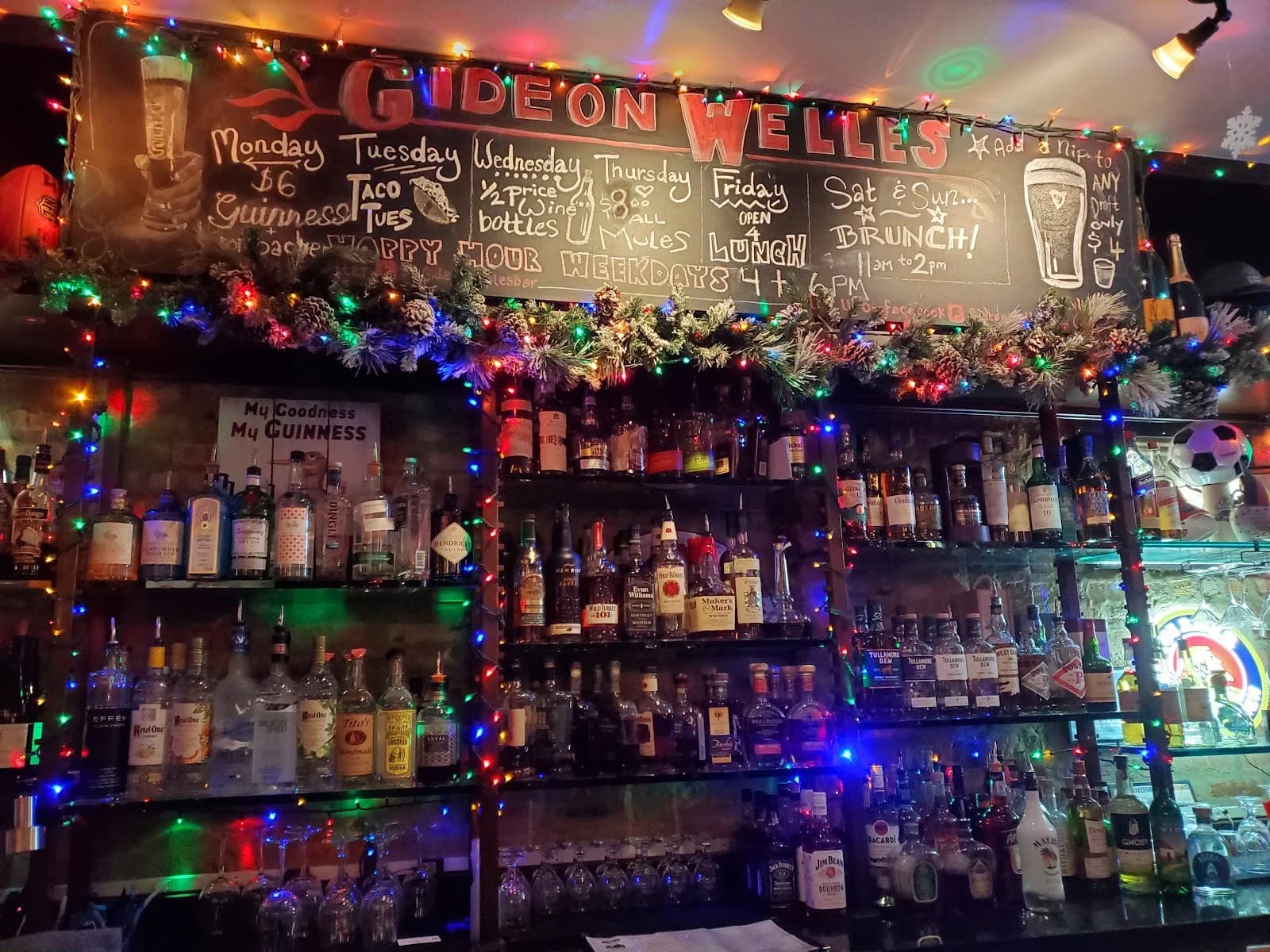 Gideon Welles Craft Beer Bar & Kitchen photo 1
